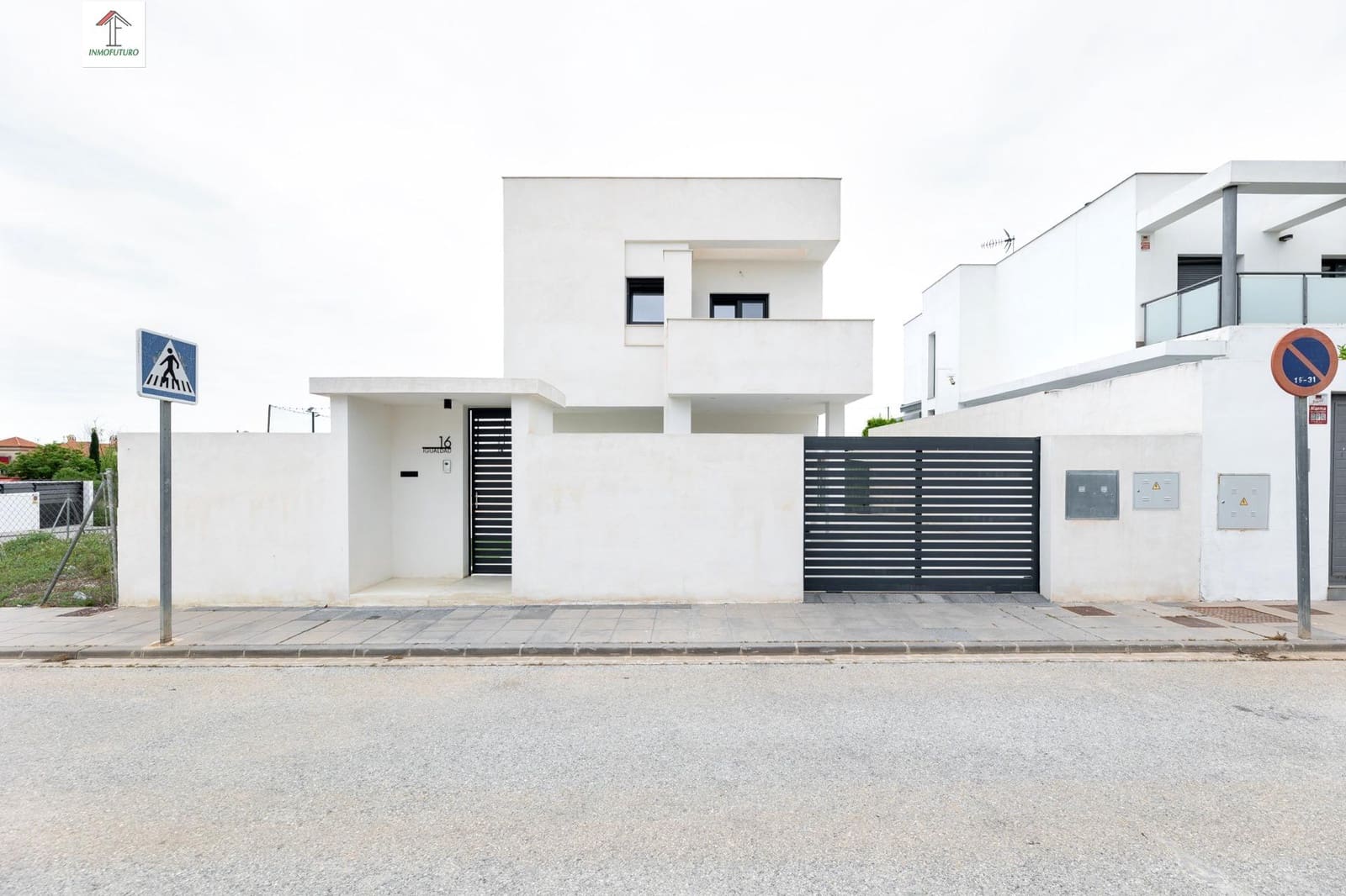 3 quarto Moradia para venda em La Zubia com piscina garagem - 400 000 € (Ref: 9815818)