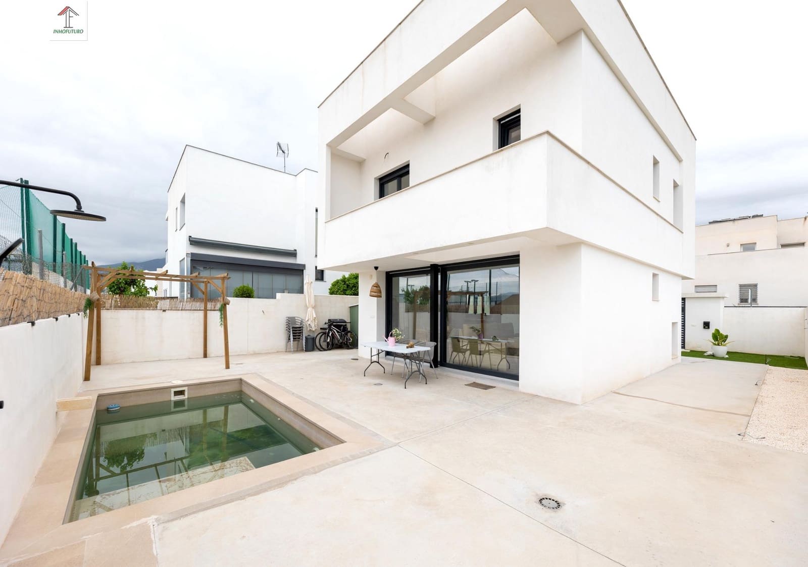 3 quarto Moradia para venda em La Zubia com piscina garagem - 400 000 € (Ref: 9815818)