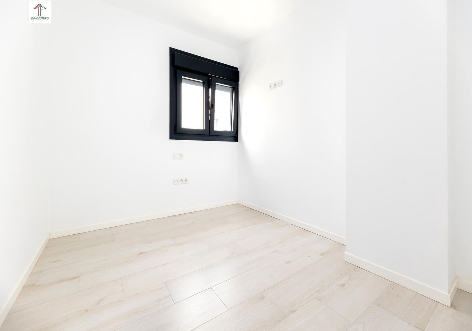 3 quarto Moradia para venda em La Zubia com piscina garagem - 400 000 € (Ref: 9815818)
