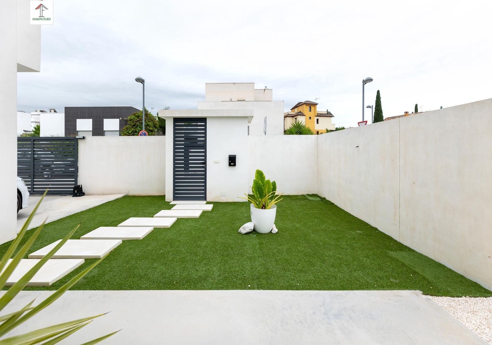 3 quarto Moradia para venda em La Zubia com piscina garagem - 400 000 € (Ref: 9815818)
