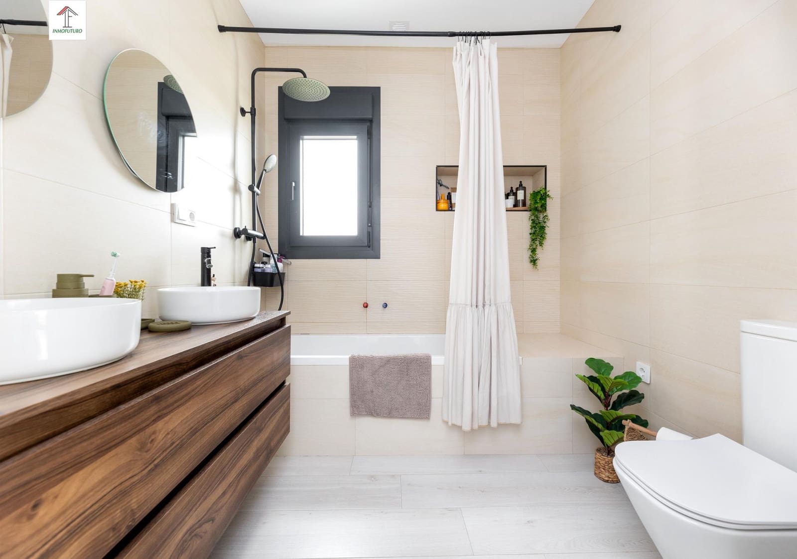 3 quarto Moradia para venda em La Zubia com piscina garagem - 400 000 € (Ref: 9815818)