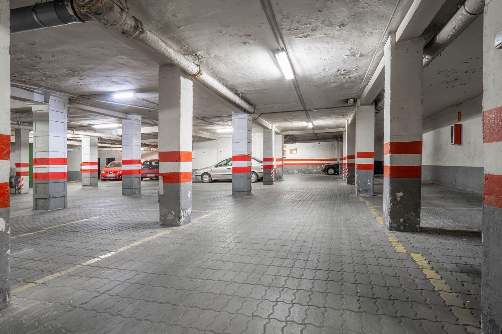 4 soveværelse Lejlighed til salg i Granada by med garage - € 575.000 (Ref: 9818140)