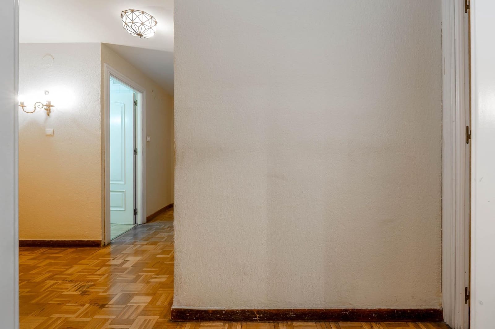 4 soveværelse Lejlighed til salg i Granada by med garage - € 575.000 (Ref: 9818140)