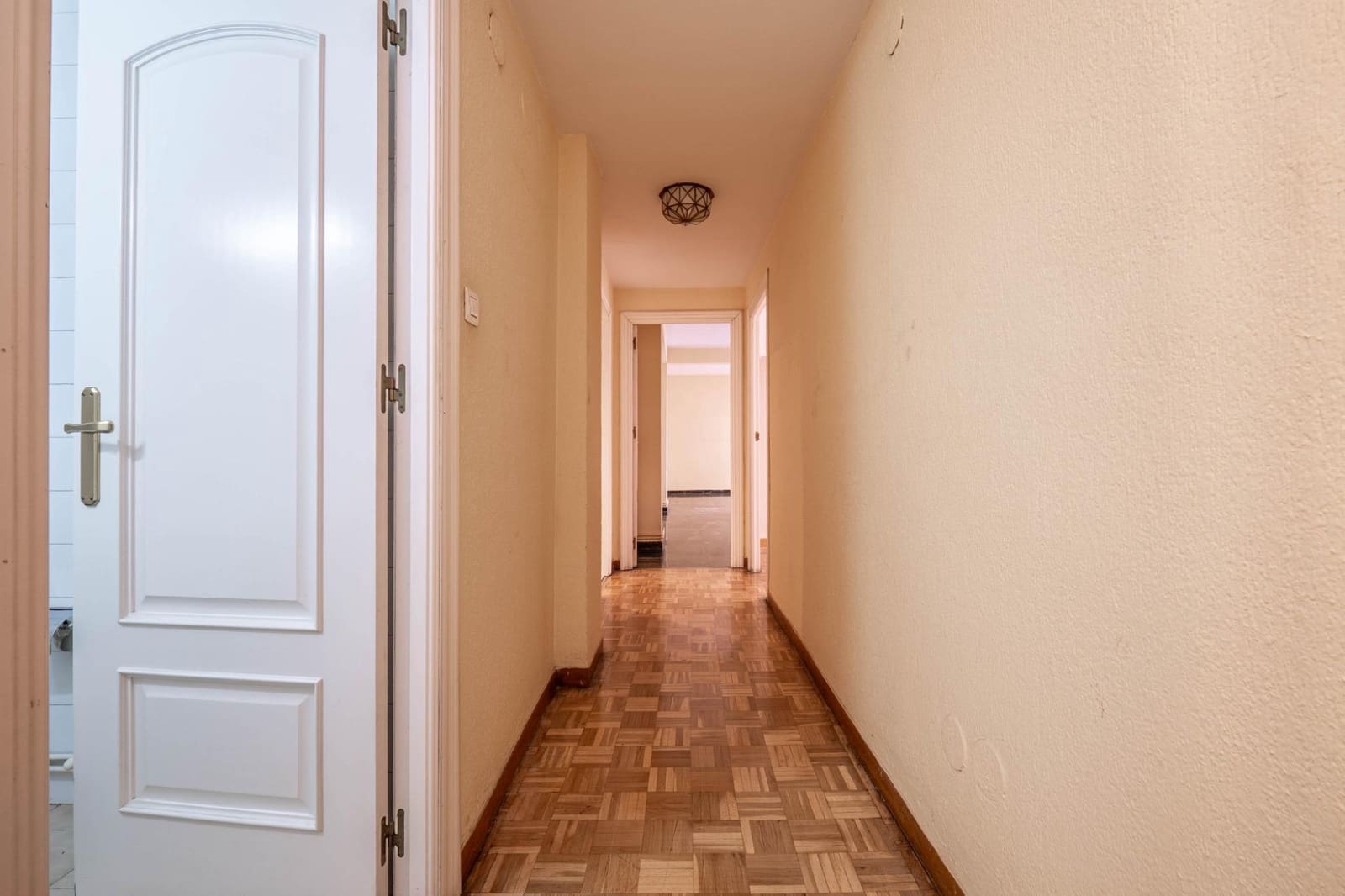 4 soveværelse Lejlighed til salg i Granada by med garage - € 575.000 (Ref: 9818140)