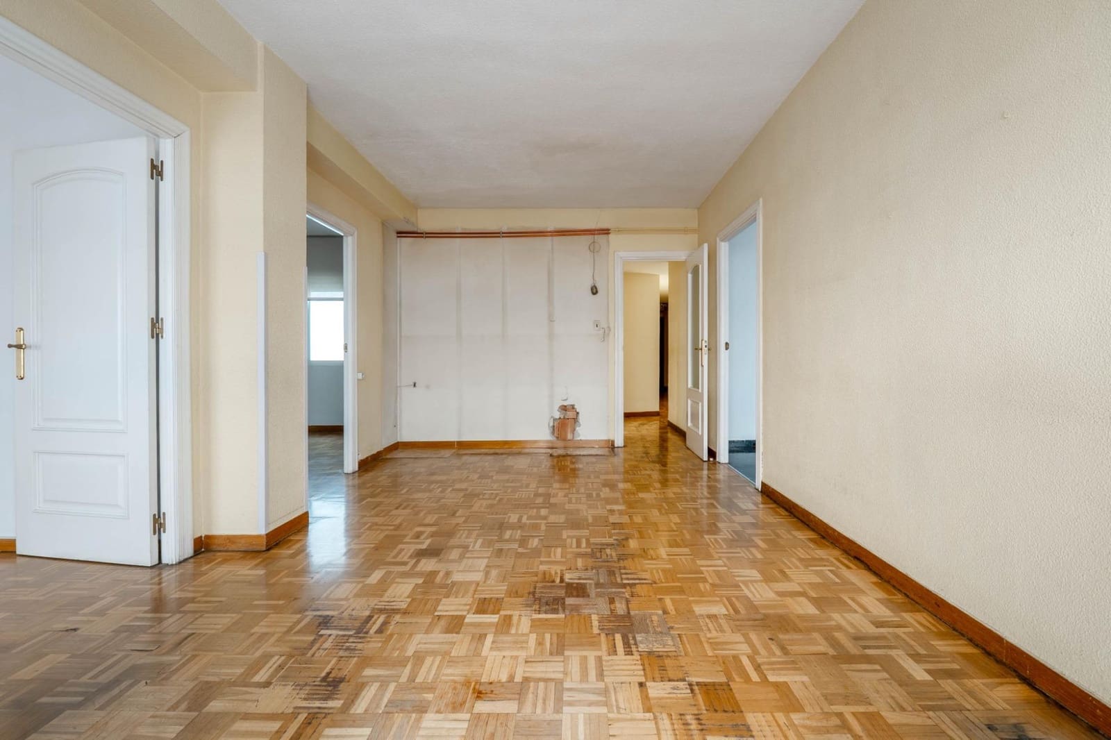 4 soveværelse Lejlighed til salg i Granada by med garage - € 575.000 (Ref: 9818140)