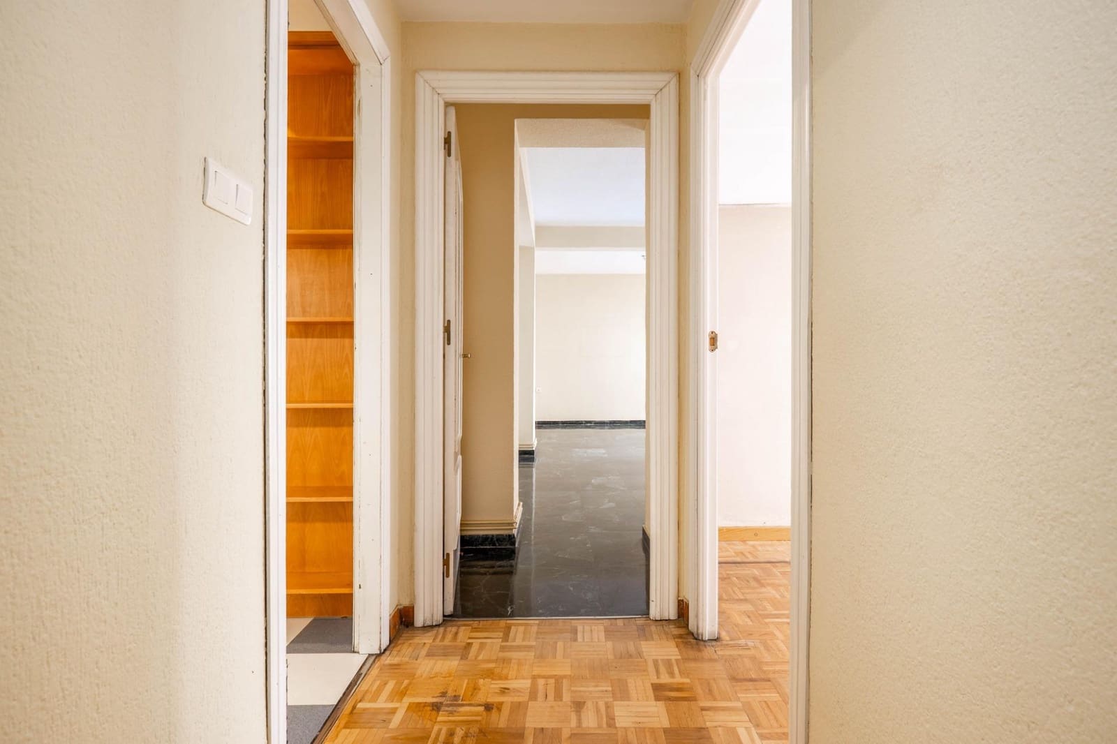 4 soveværelse Lejlighed til salg i Granada by med garage - € 575.000 (Ref: 9818140)