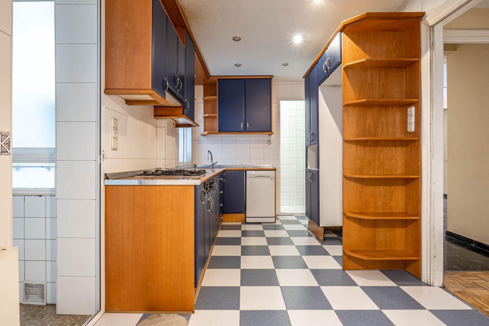 4 soveværelse Lejlighed til salg i Granada by med garage - € 575.000 (Ref: 9818140)