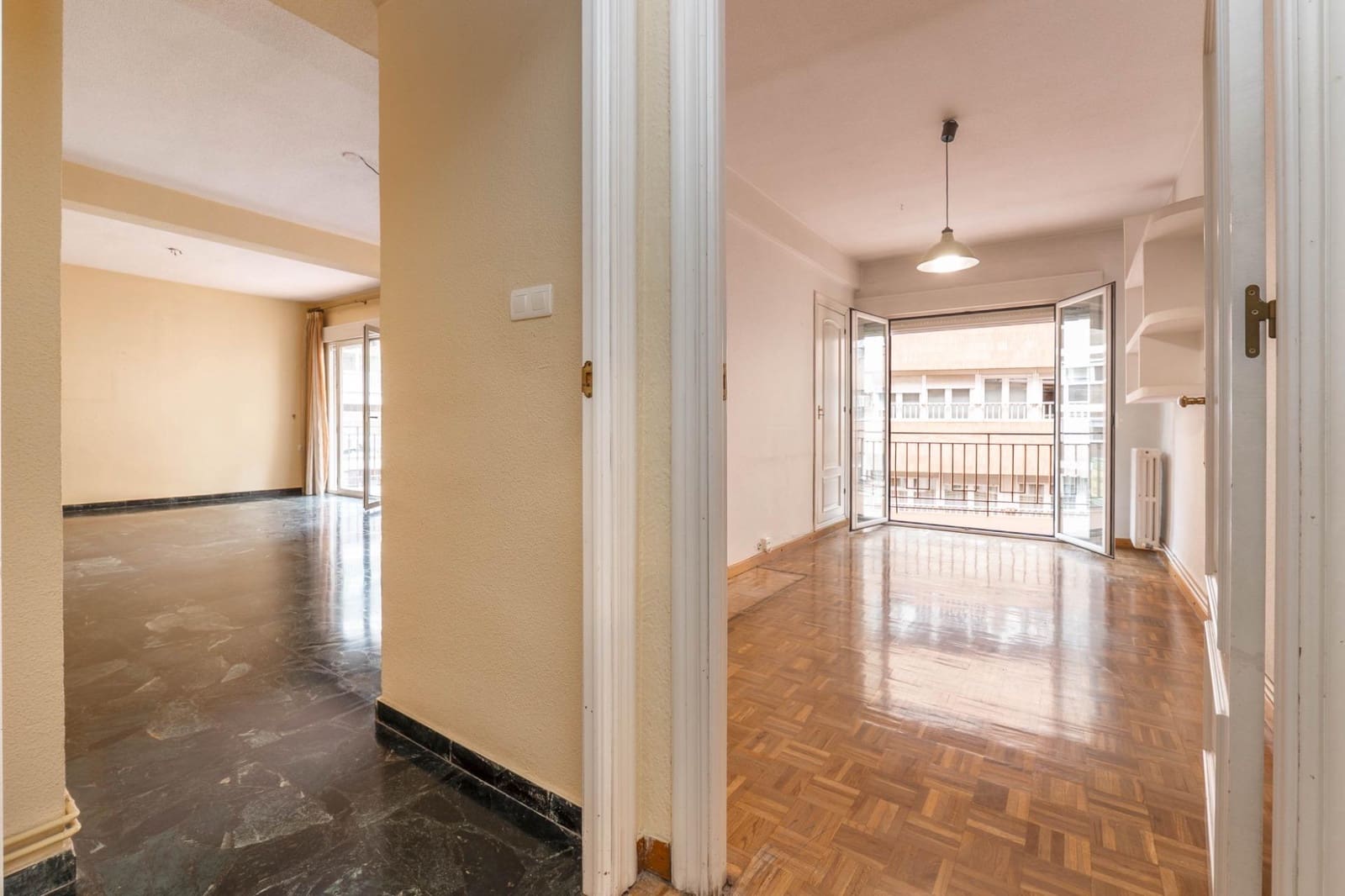 4 soveværelse Lejlighed til salg i Granada by med garage - € 575.000 (Ref: 9818140)