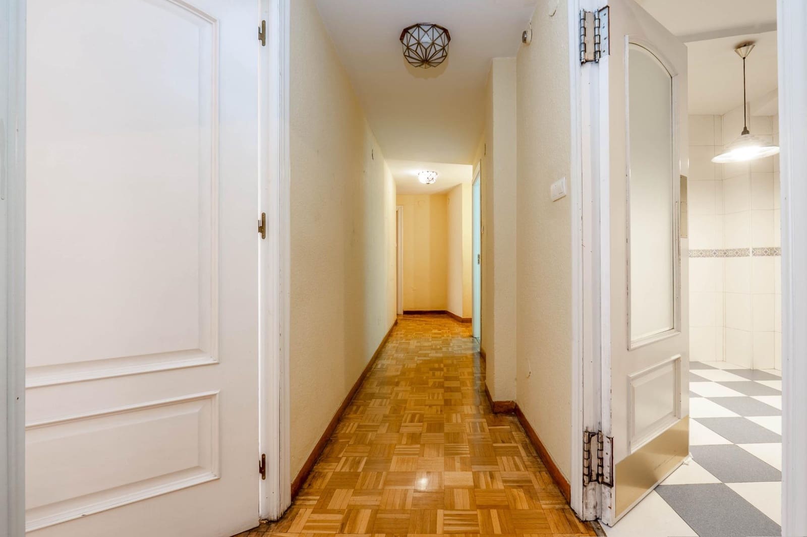 4 soveværelse Lejlighed til salg i Granada by med garage - € 575.000 (Ref: 9818140)