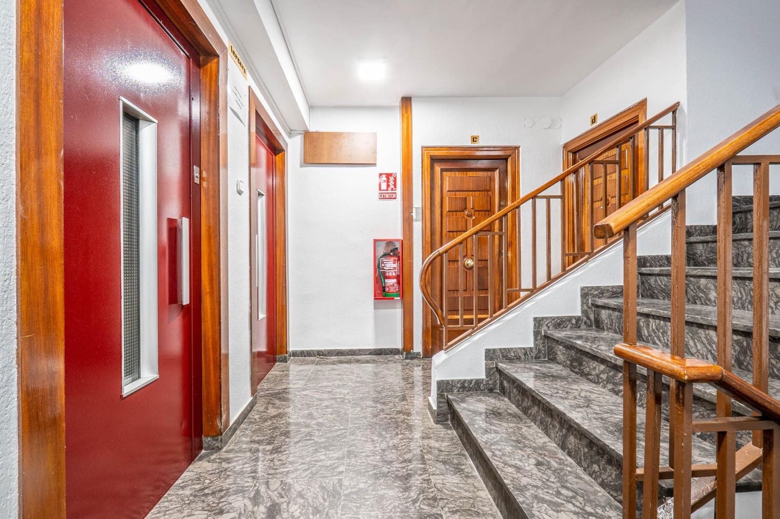 4 soveværelse Lejlighed til salg i Granada by med garage - € 575.000 (Ref: 9818140)