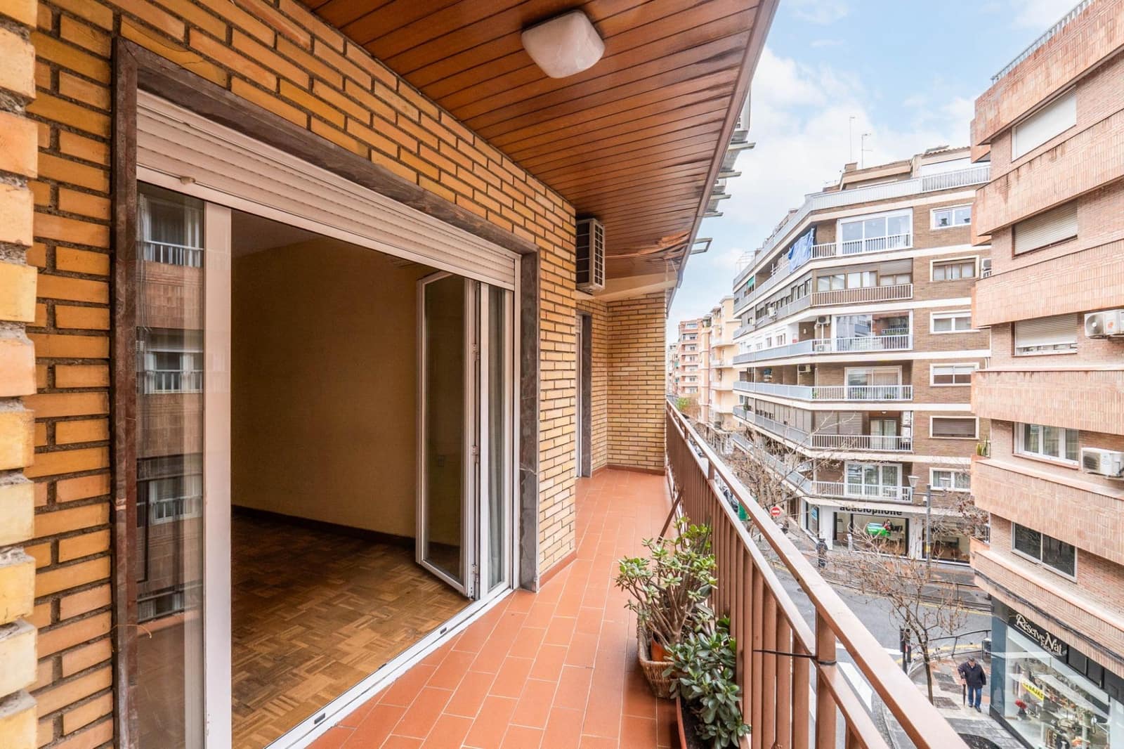 4 soveværelse Lejlighed til salg i Granada by med garage - € 575.000 (Ref: 9818140)