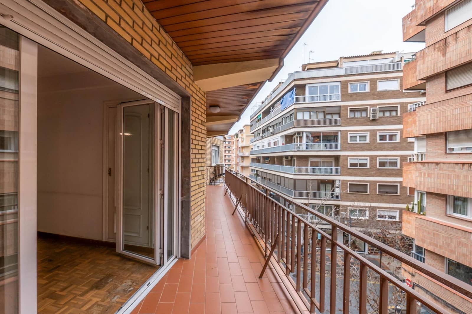 4 soveværelse Lejlighed til salg i Granada by med garage - € 575.000 (Ref: 9818140)