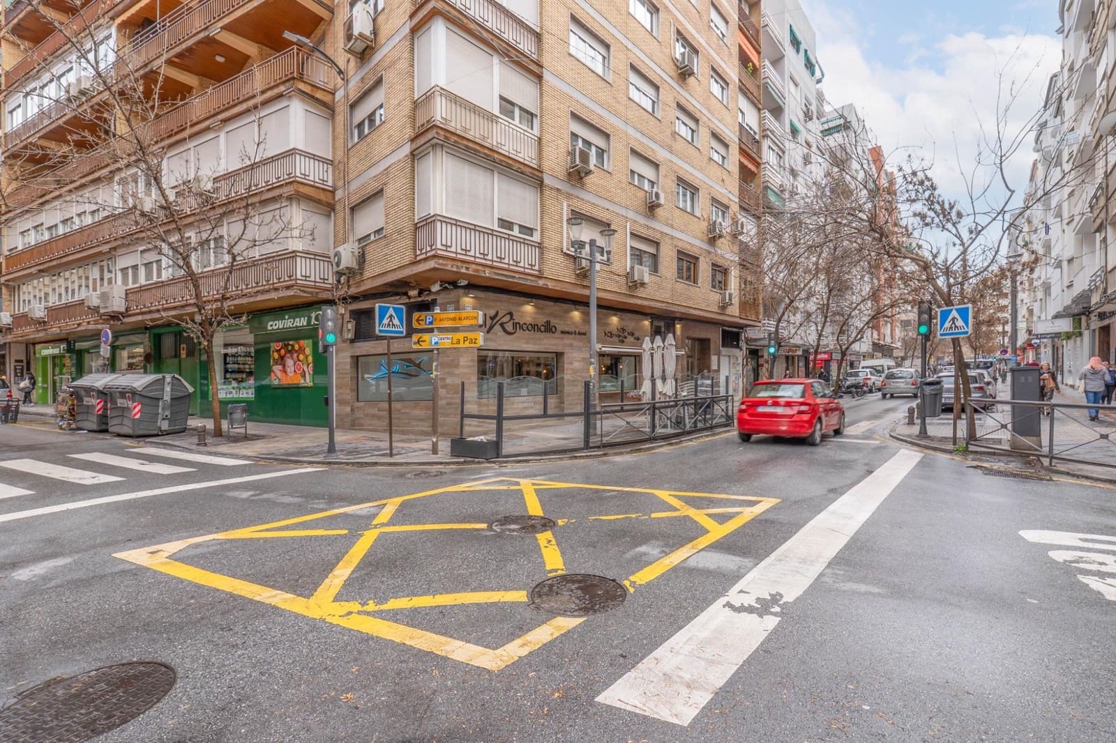 4 soveværelse Lejlighed til salg i Granada by med garage - € 575.000 (Ref: 9818140)