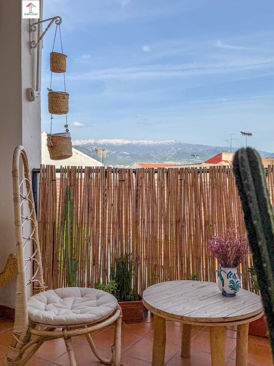 3 bedroom Flat for sale in Churriana de la Vega with garage - € 230,000 (Ref: 9829040)