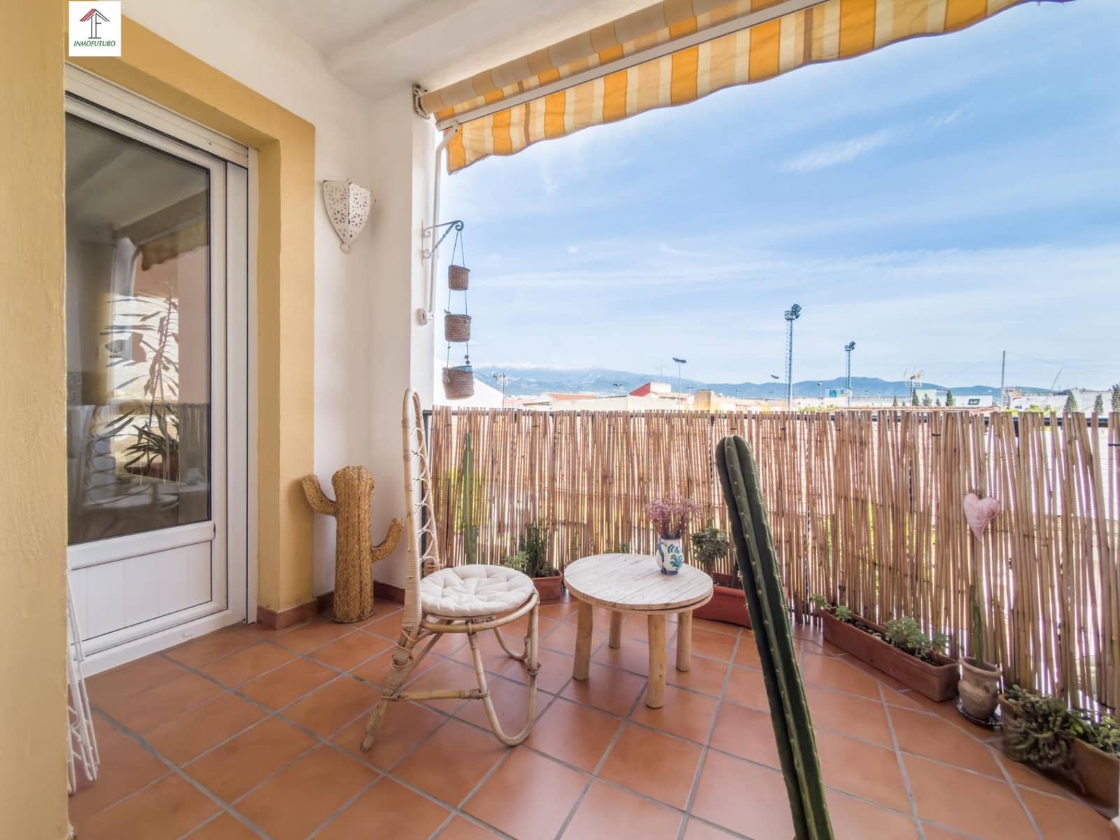 3 bedroom Flat for sale in Churriana de la Vega with garage - € 230,000 (Ref: 9829040)