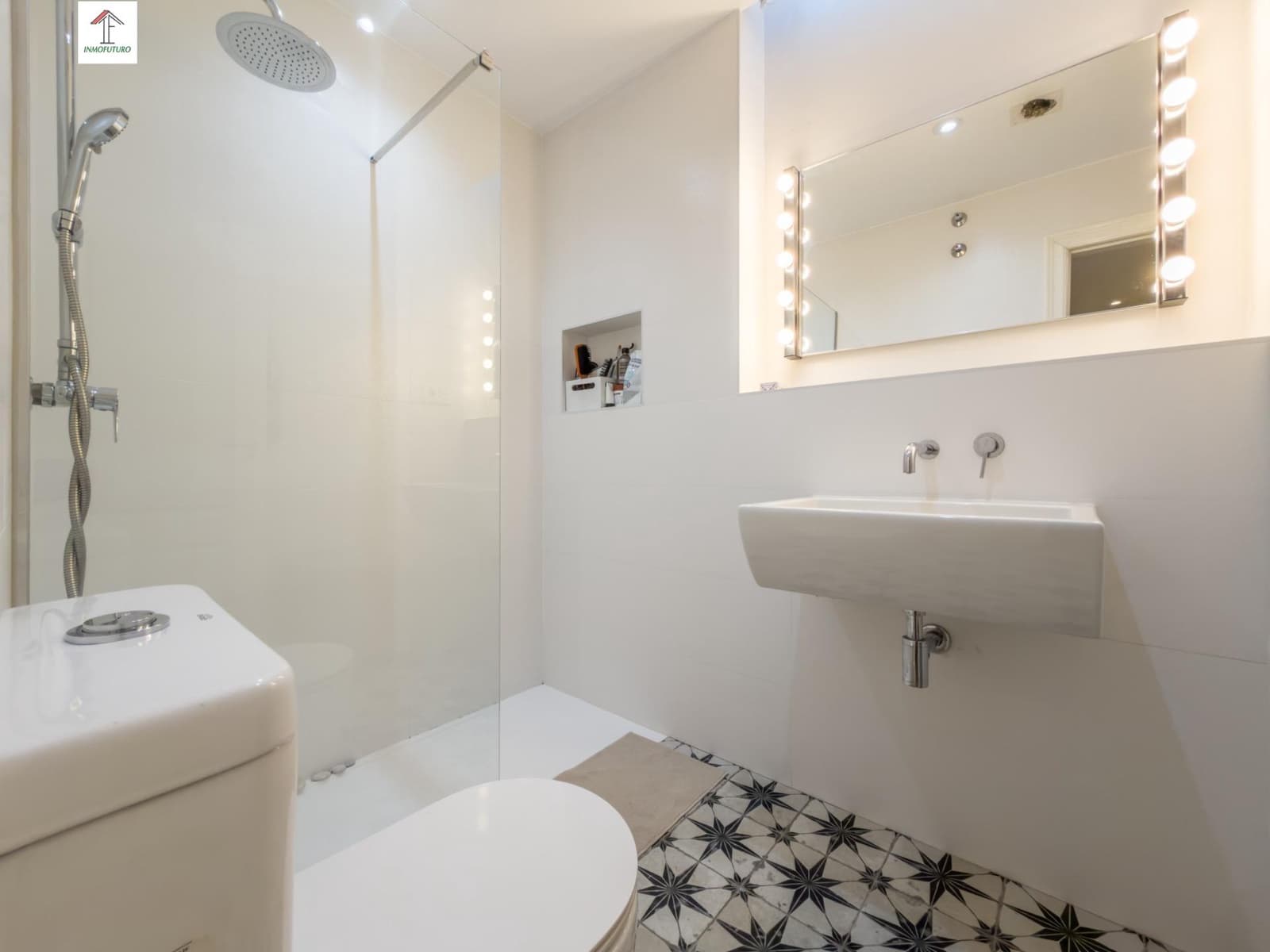 3 bedroom Flat for sale in Churriana de la Vega with garage - € 230,000 (Ref: 9829040)
