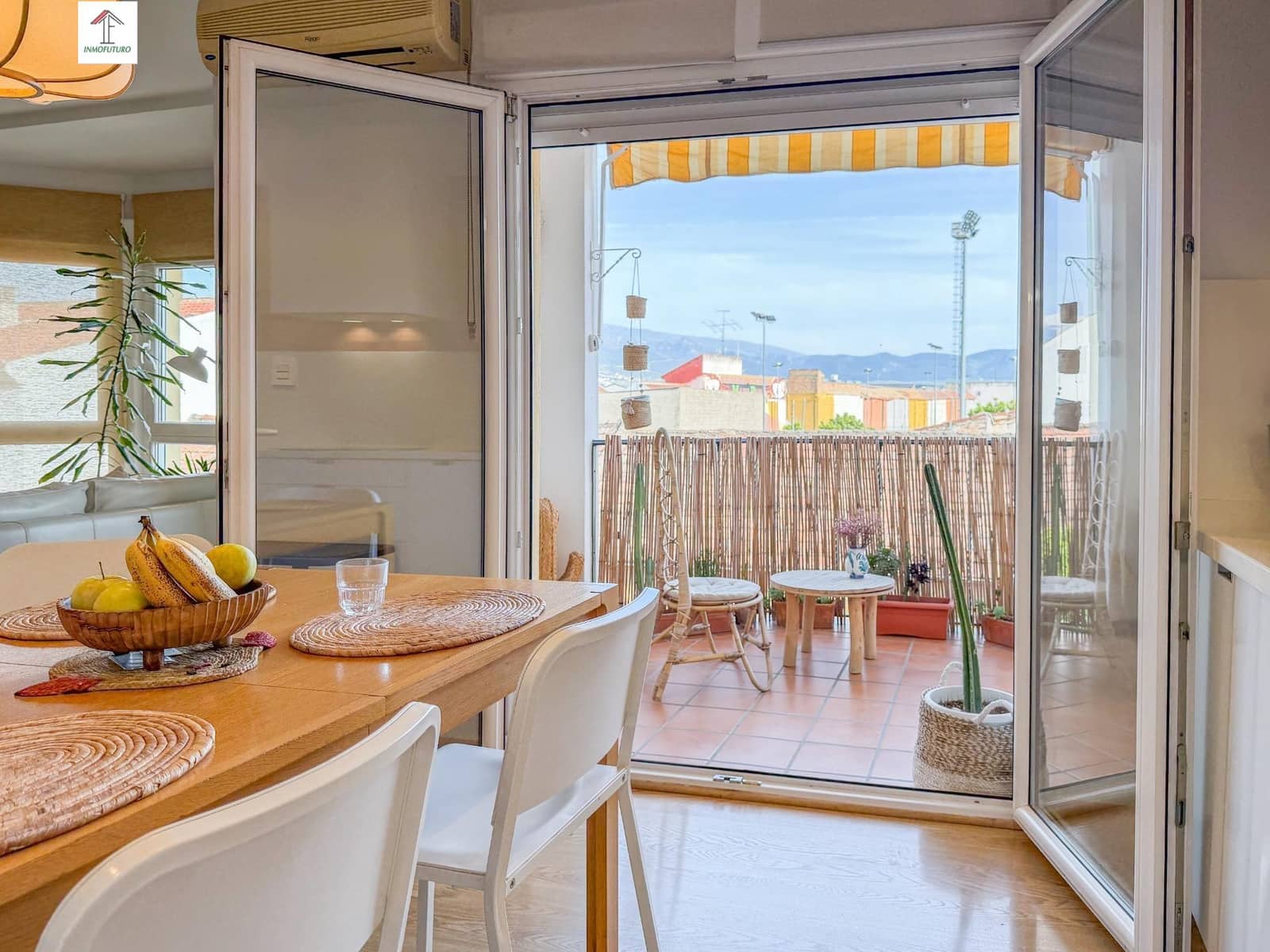 3 bedroom Flat for sale in Churriana de la Vega with garage - € 230,000 (Ref: 9829040)