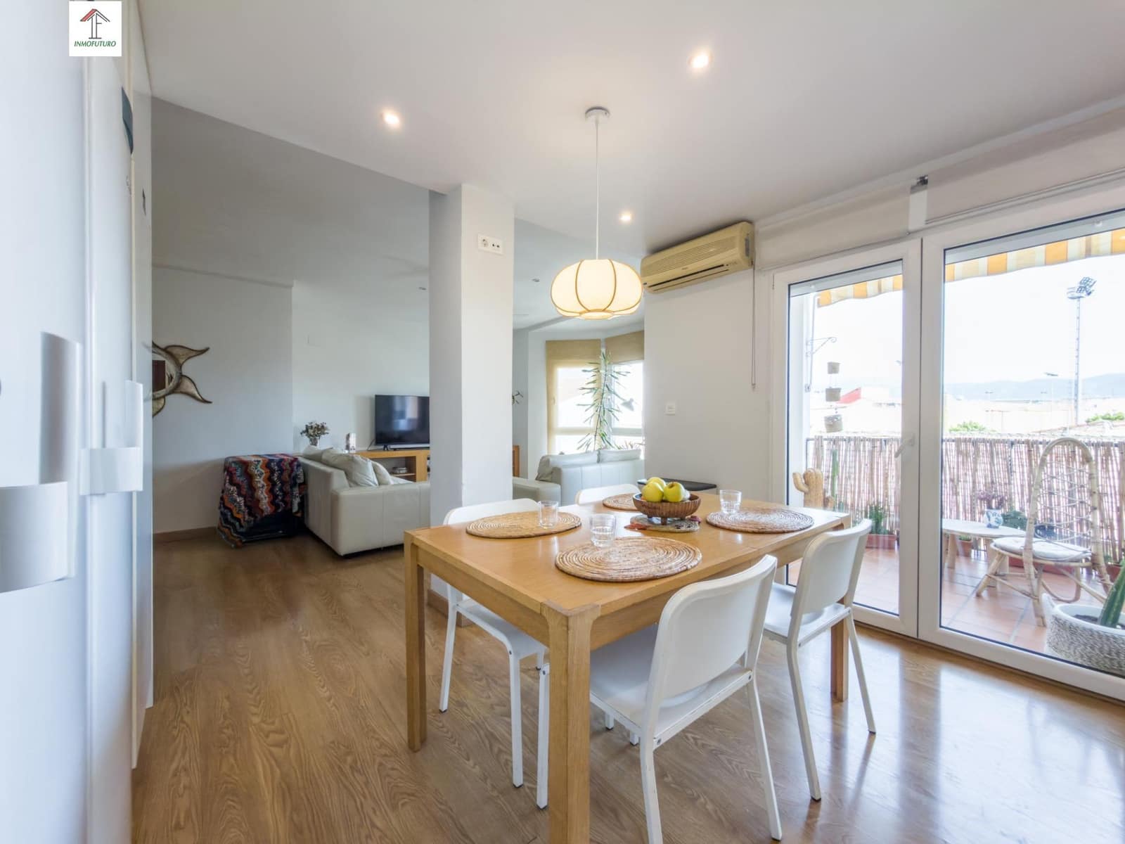 3 bedroom Flat for sale in Churriana de la Vega with garage - € 230,000 (Ref: 9829040)