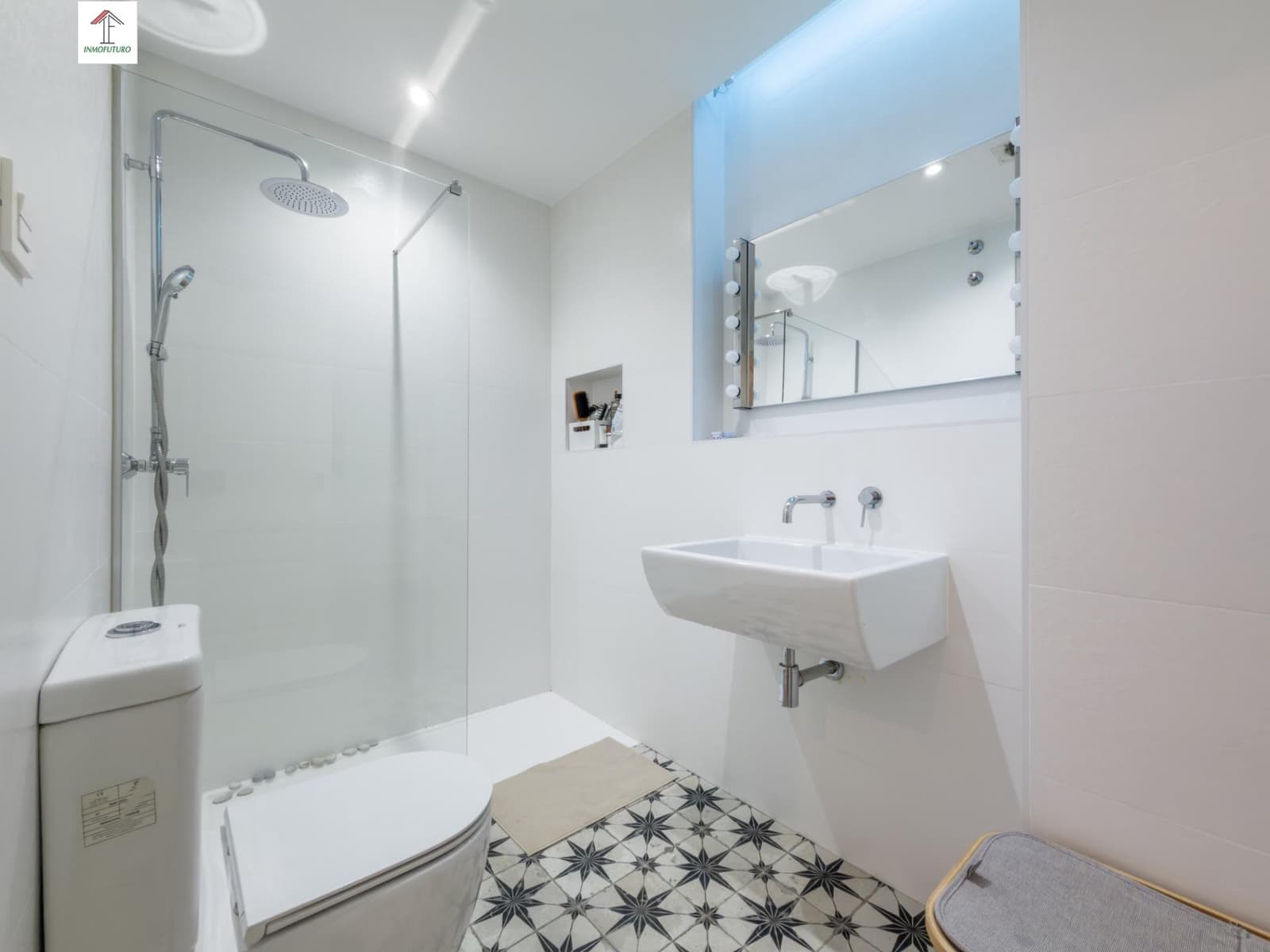 3 bedroom Flat for sale in Churriana de la Vega with garage - € 230,000 (Ref: 9829040)