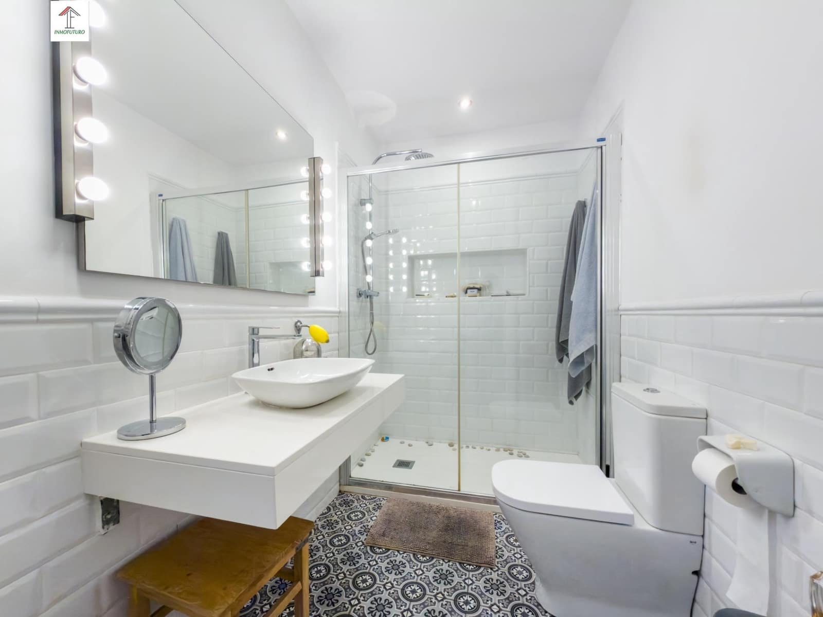 3 bedroom Flat for sale in Churriana de la Vega with garage - € 230,000 (Ref: 9829040)