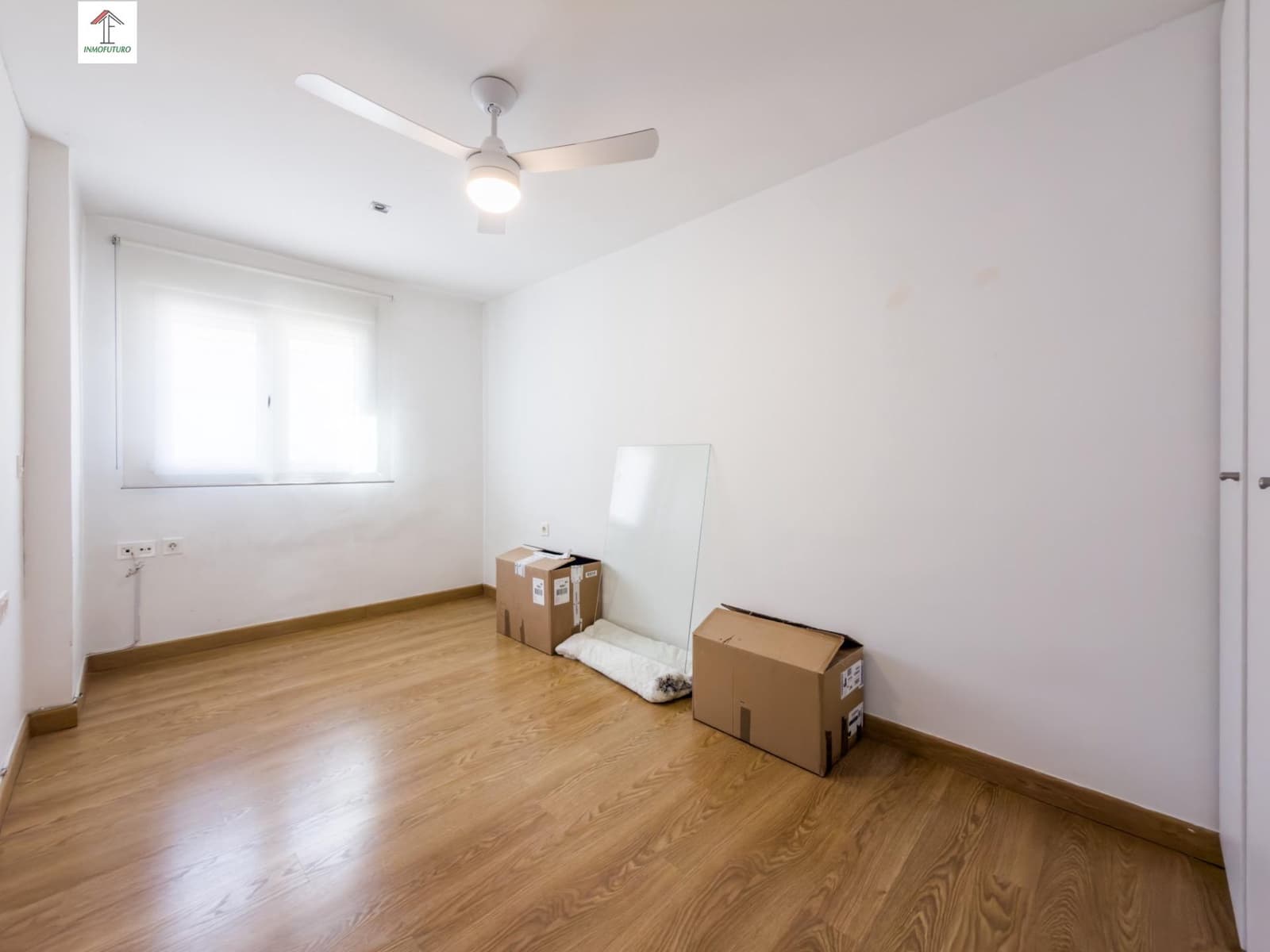 3 bedroom Flat for sale in Churriana de la Vega with garage - € 230,000 (Ref: 9829040)
