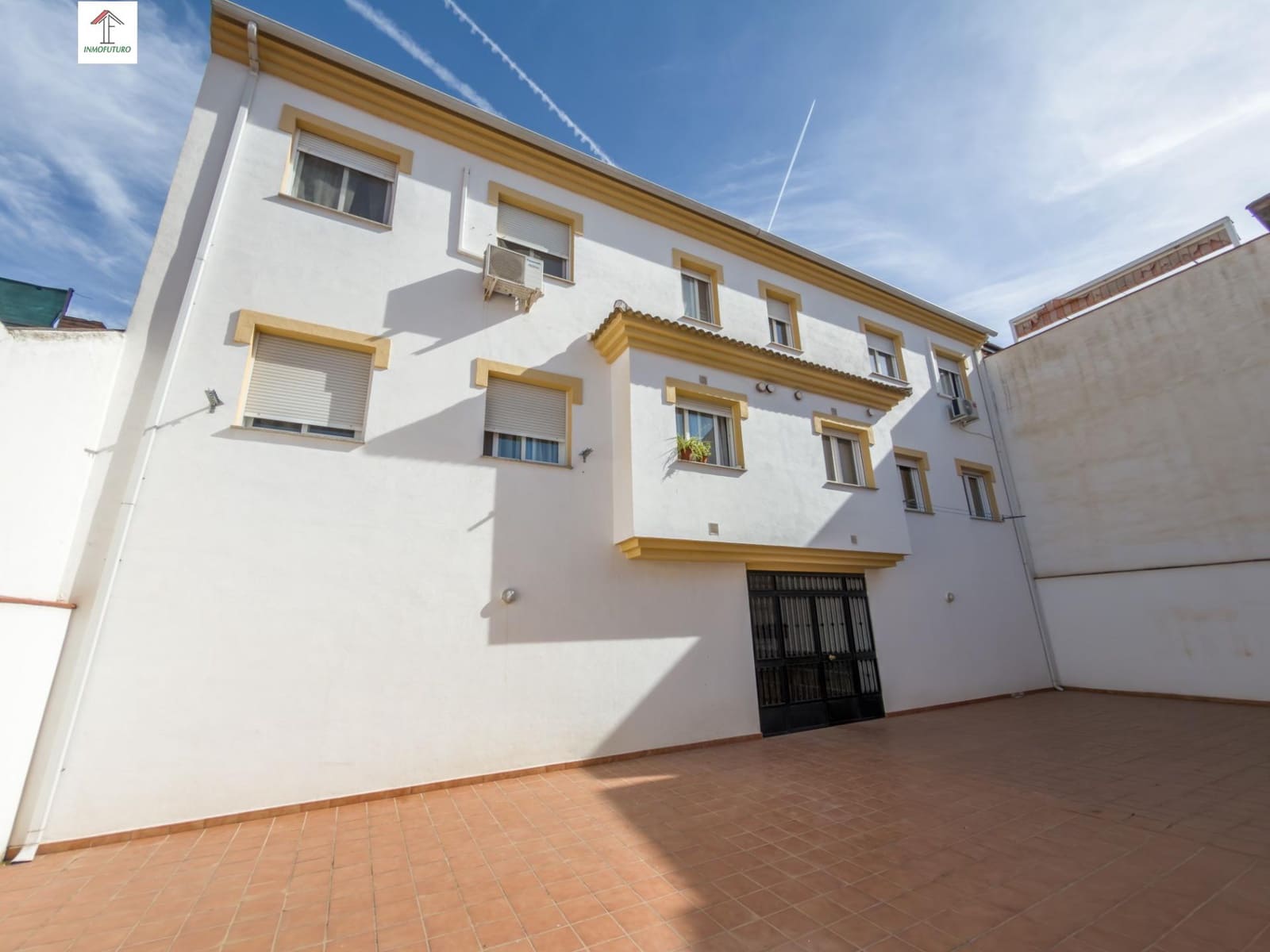 3 bedroom Flat for sale in Churriana de la Vega with garage - € 230,000 (Ref: 9829040)