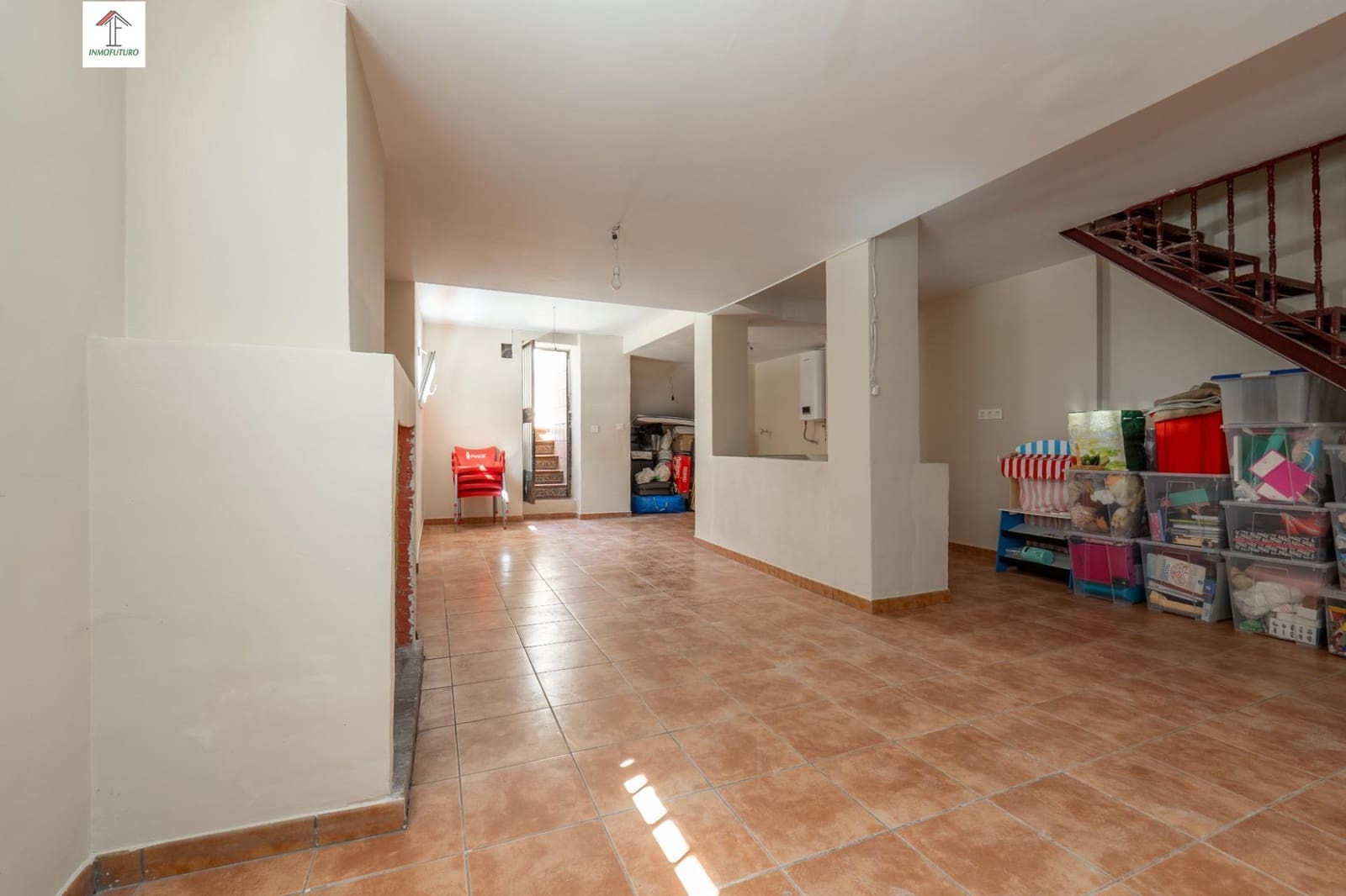 5 bedroom Villa for sale in Gojar with pool garage - € 349,000 (Ref: 9829041)