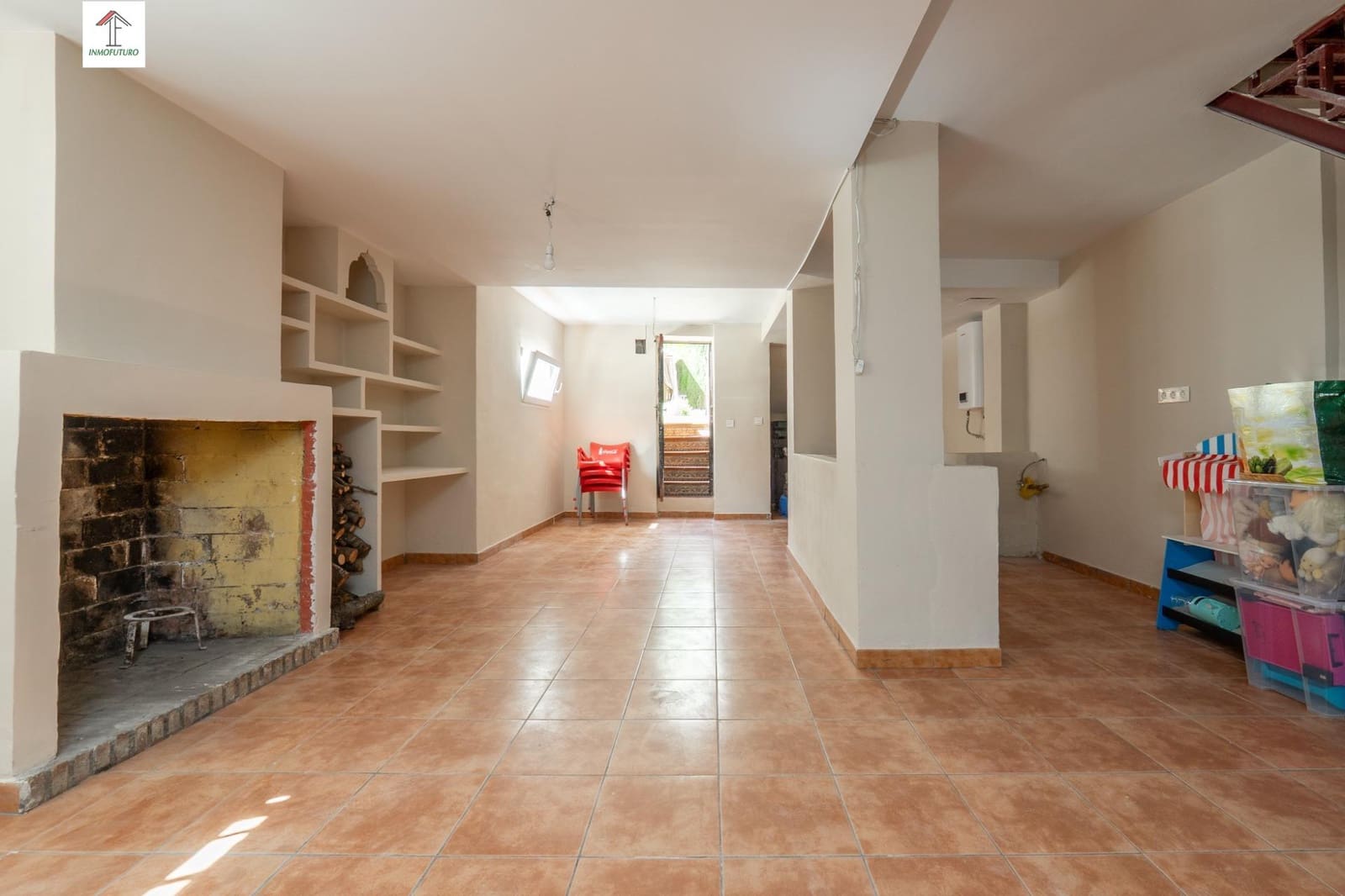 5 bedroom Villa for sale in Gojar with pool garage - € 349,000 (Ref: 9829041)