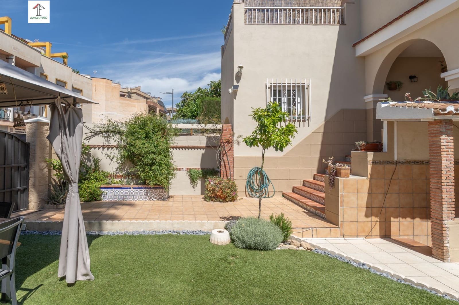 5 bedroom Villa for sale in Gojar with pool garage - € 349,000 (Ref: 9829041)
