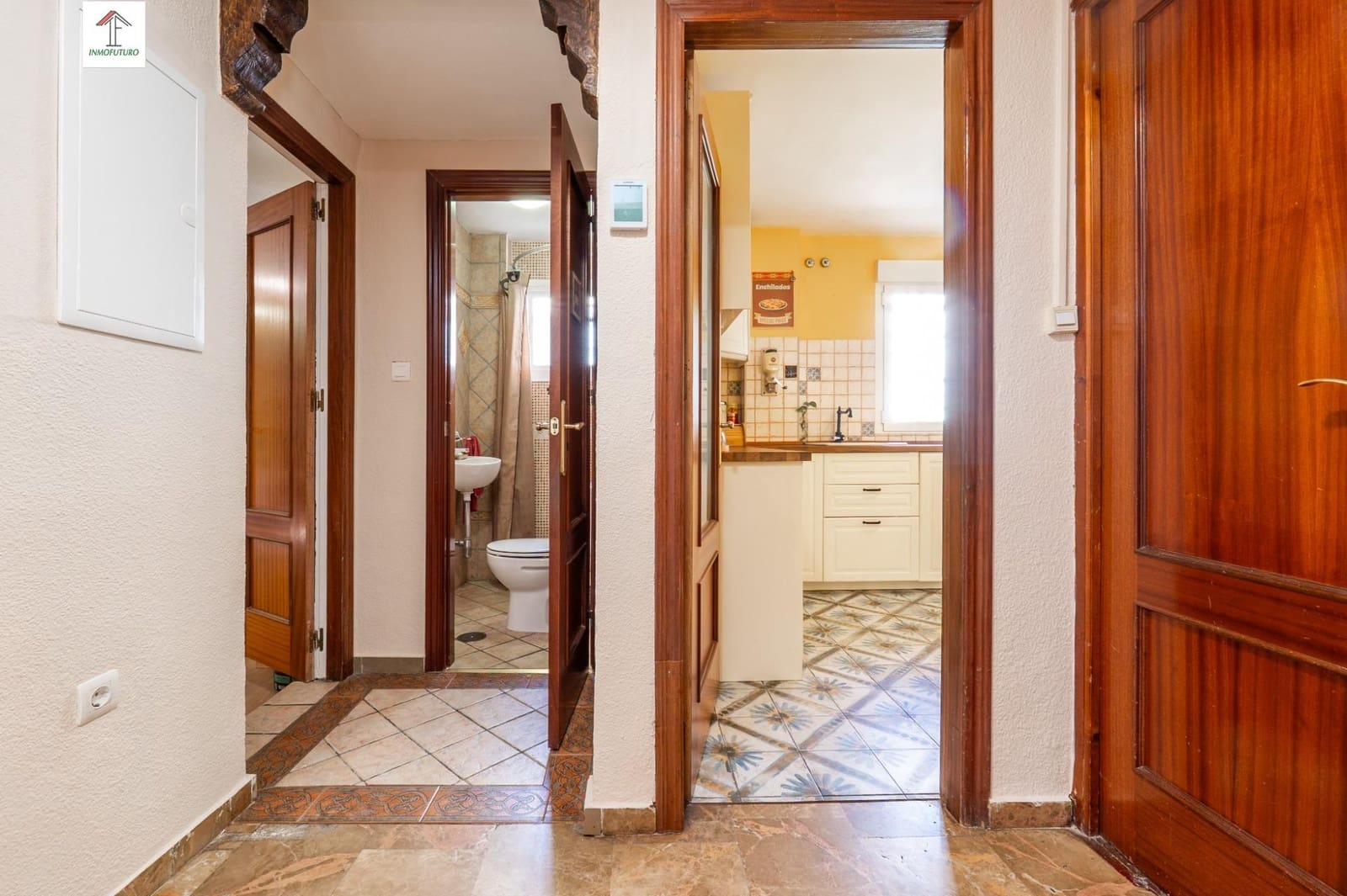 5 bedroom Villa for sale in Gojar with pool garage - € 349,000 (Ref: 9829041)