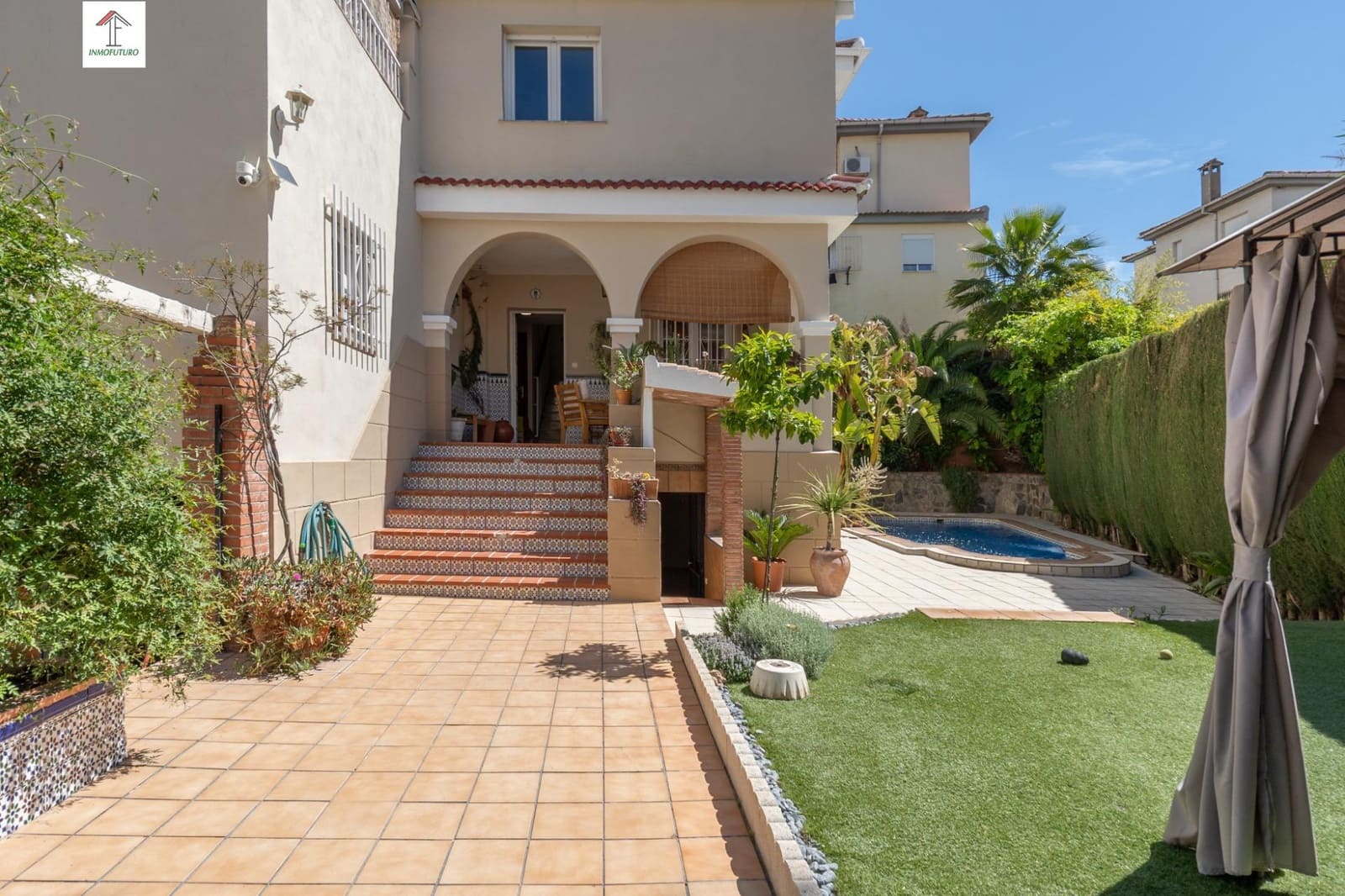 5 bedroom Villa for sale in Gojar with pool garage - € 349,000 (Ref: 9829041)