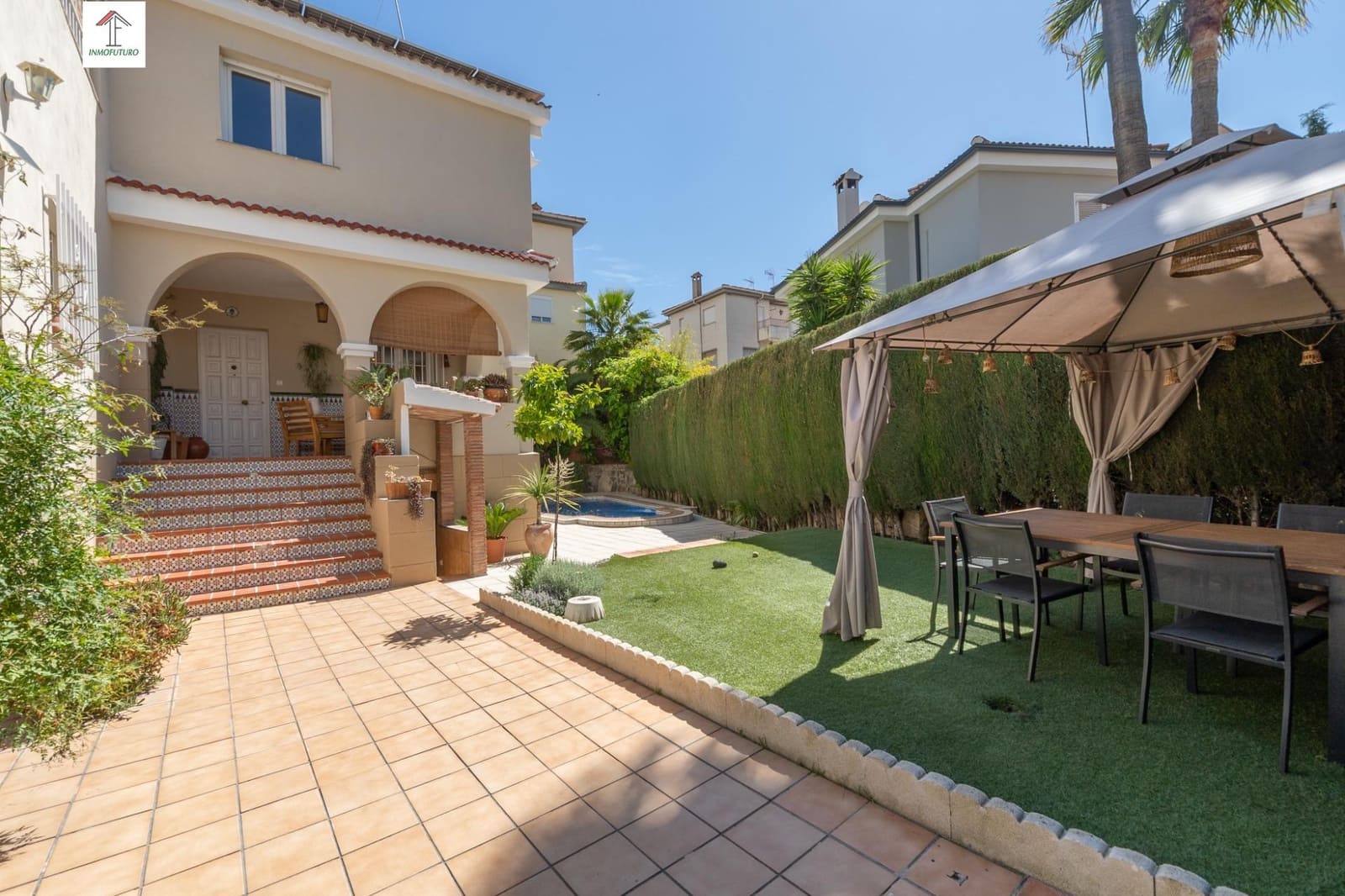 5 bedroom Villa for sale in Gojar with pool garage - € 349,000 (Ref: 9829041)