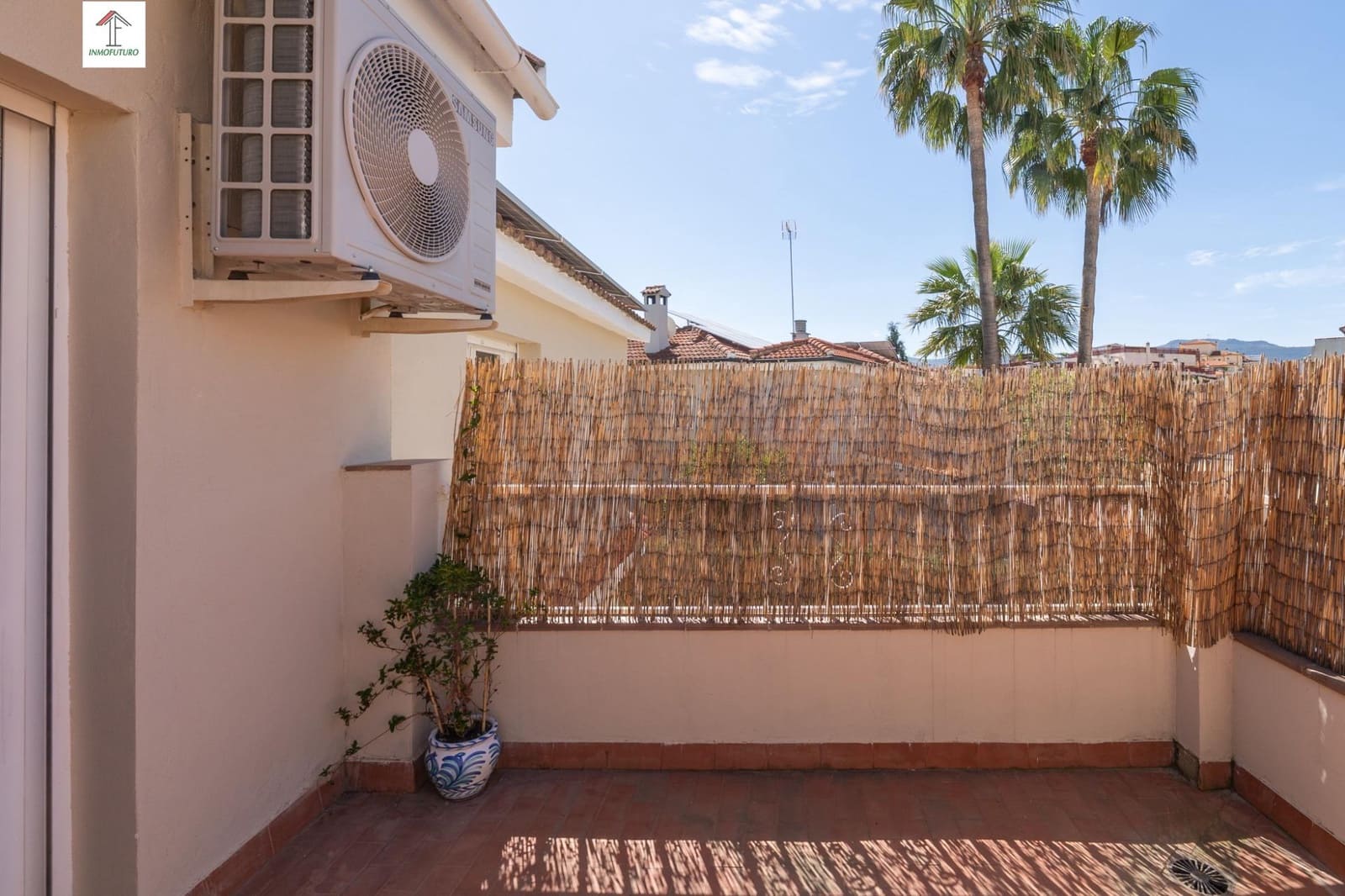 5 bedroom Villa for sale in Gojar with pool garage - € 349,000 (Ref: 9829041)