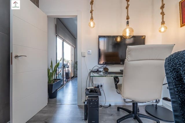 4 camera da letto Appartamento in vendita in Huétor Vega con garage - 210.000 € (Rif: 9829042)