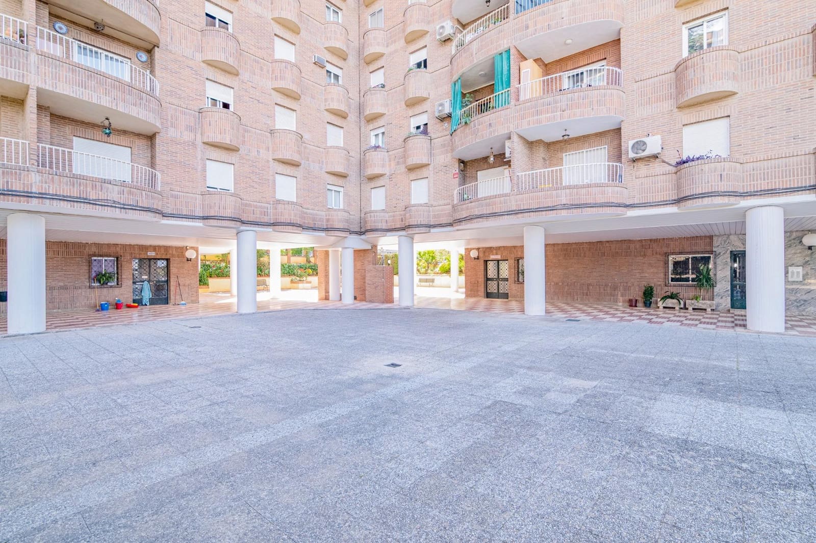4 sypialnia Mieszkanie na sprzedaż w Miasto Grenada - 225 000 € (Ref: 9833607)
