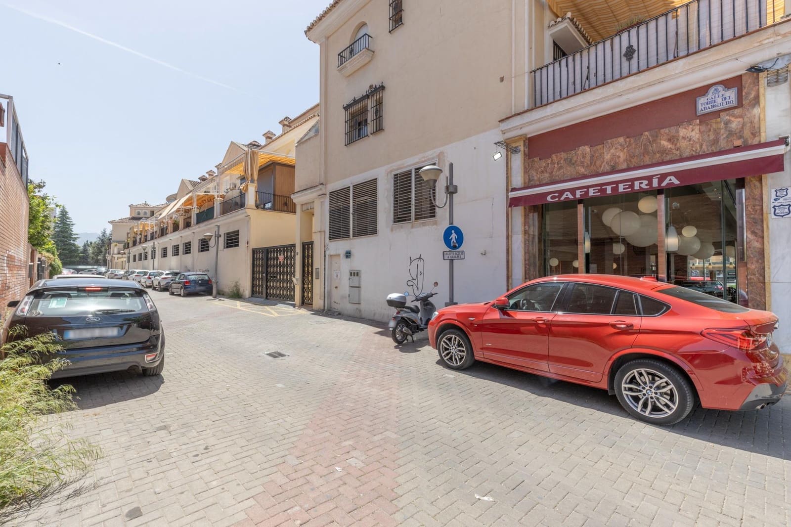 4 bedroom Terraced Villa for sale in Granada city with pool garage - € 435,000 (Ref: 9836625)