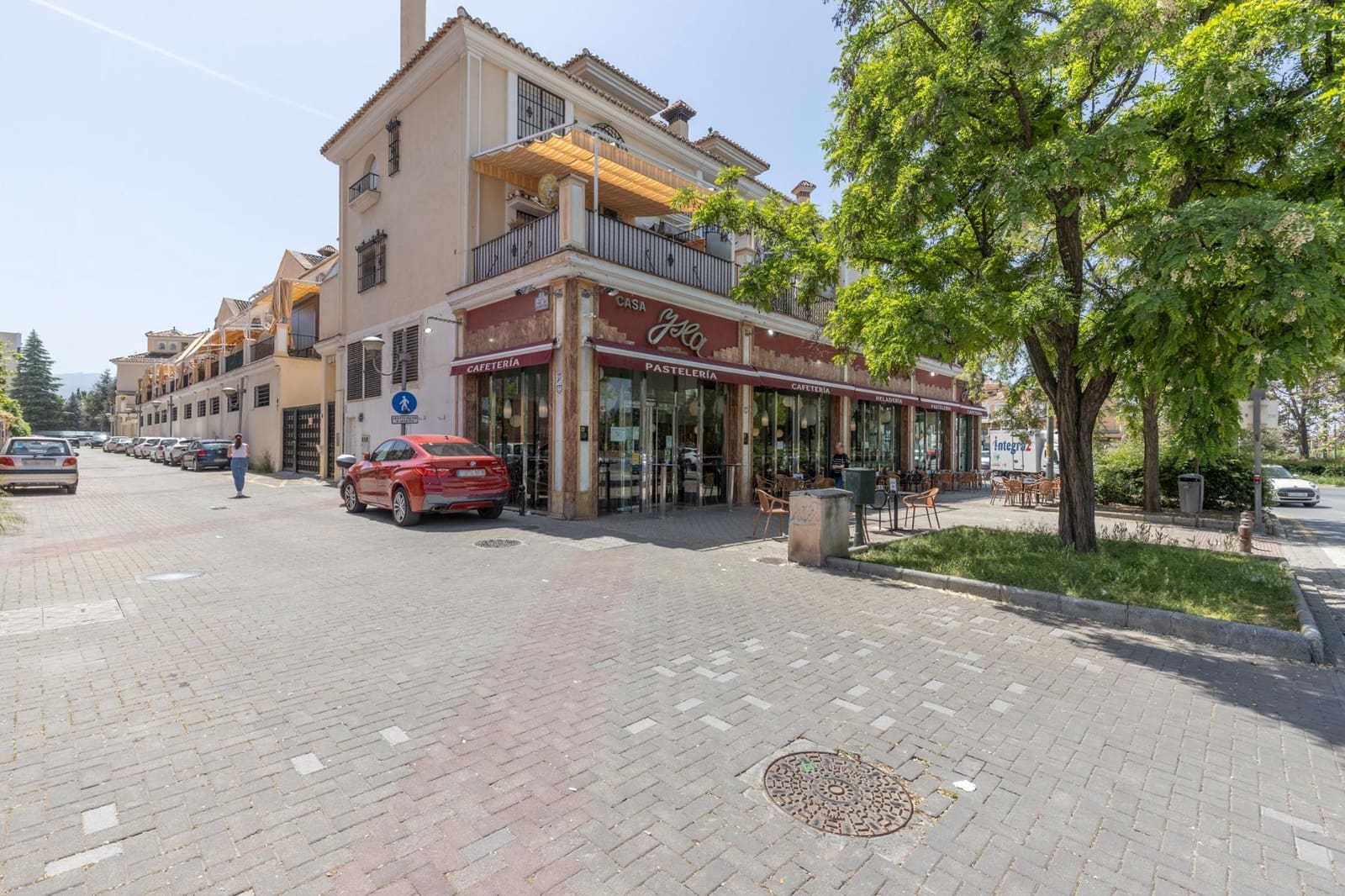 4 bedroom Terraced Villa for sale in Granada city with pool garage - € 435,000 (Ref: 9836625)