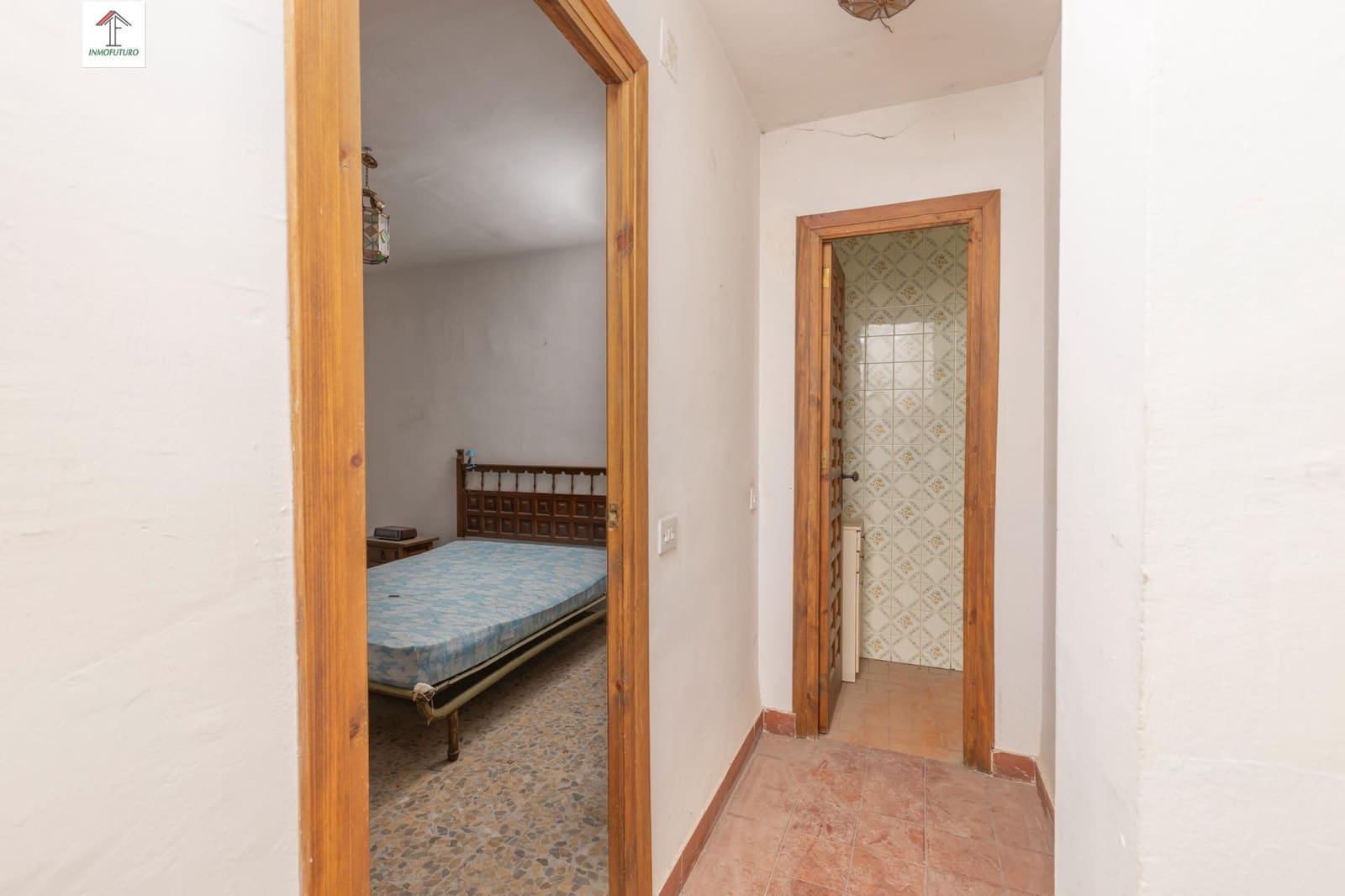 5 bedroom Villa for sale in Cajar with pool garage - € 320,000 (Ref: 9843347)