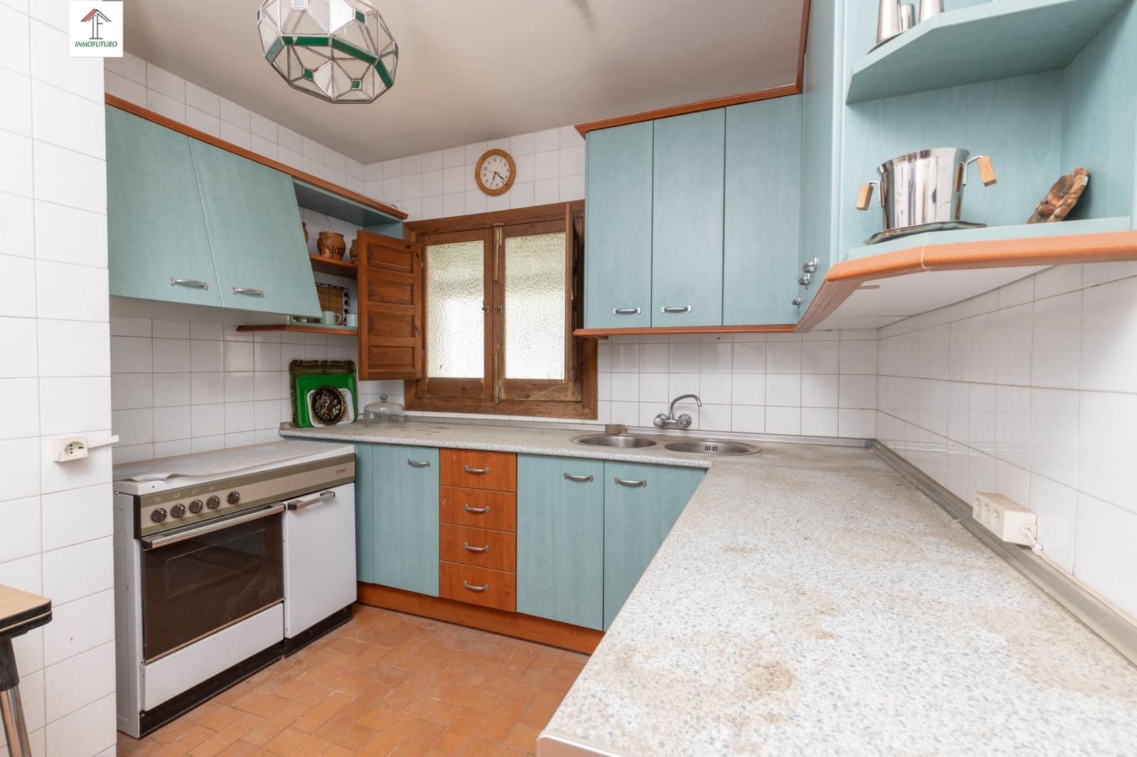 5 bedroom Villa for sale in Cajar with pool garage - € 320,000 (Ref: 9843347)