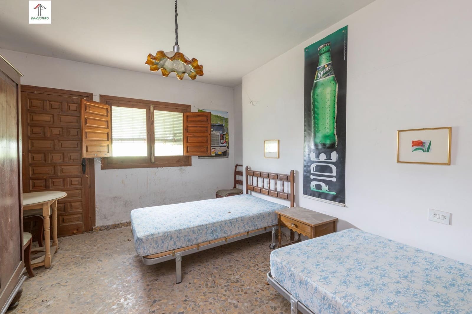 5 bedroom Villa for sale in Cajar with pool garage - € 320,000 (Ref: 9843347)