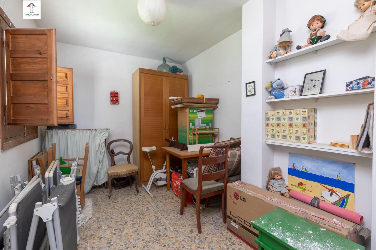 5 bedroom Villa for sale in Cajar with pool garage - € 320,000 (Ref: 9843347)
