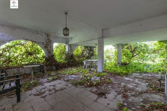 5 soveværelse Villa til salg i Cájar med swimmingpool garage - € 320.000 (Ref: 9843347)