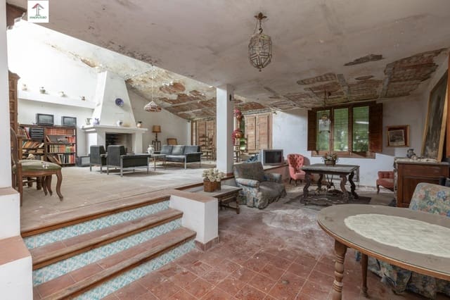 5 soveværelse Villa til salg i Cájar med swimmingpool garage - € 320.000 (Ref: 9843347)