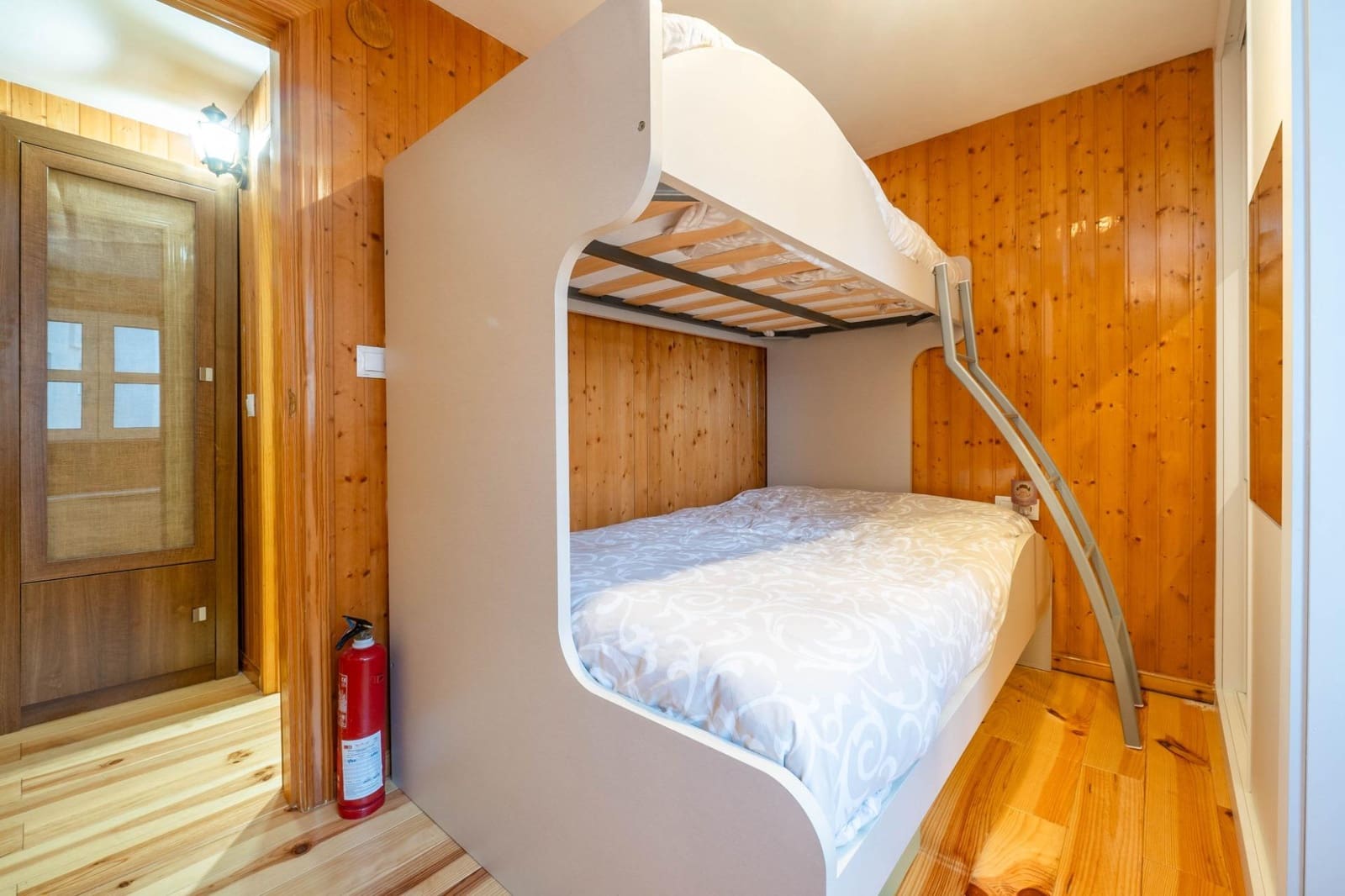 2 bedroom Apartment for sale in Sierra Nevada - € 185,000 (Ref: 9849299)