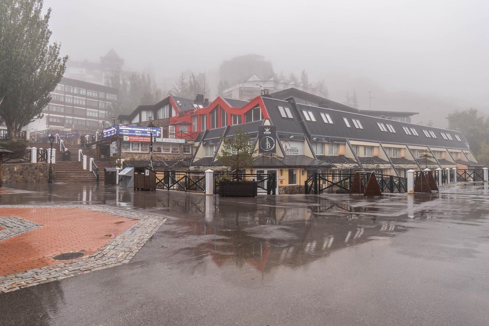 2 bedroom Apartment for sale in Sierra Nevada - € 185,000 (Ref: 9849299)