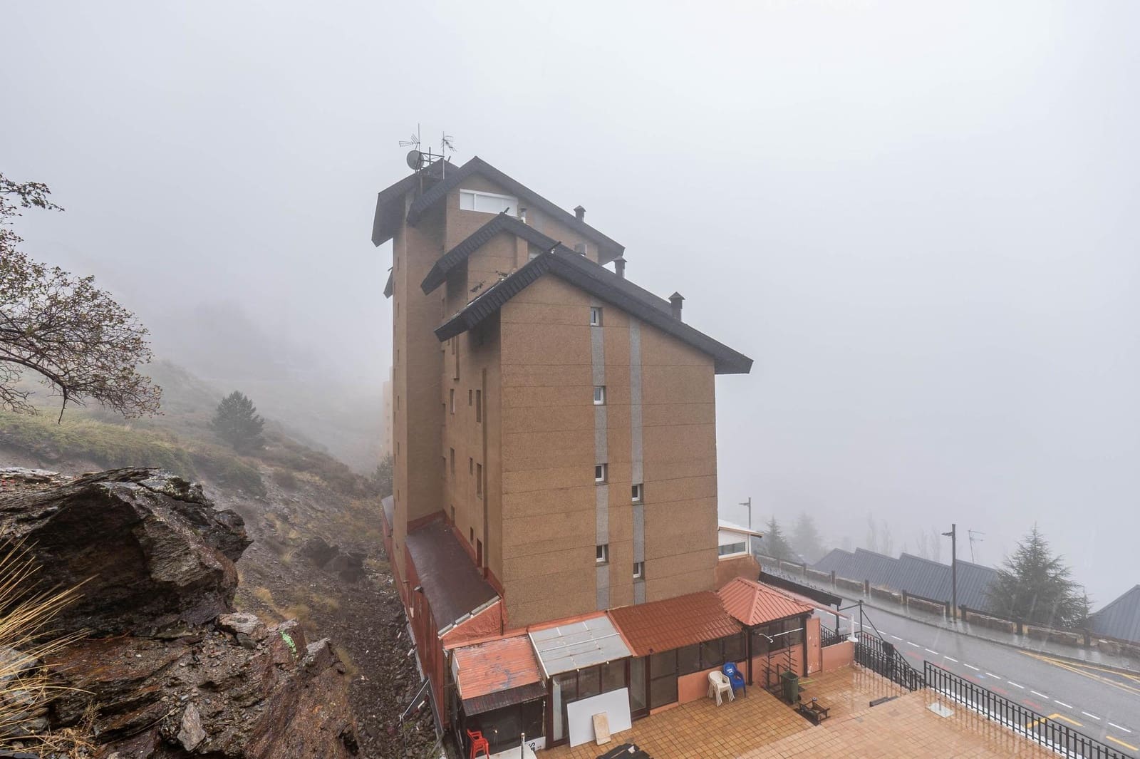 2 bedroom Apartment for sale in Sierra Nevada - € 185,000 (Ref: 9849299)