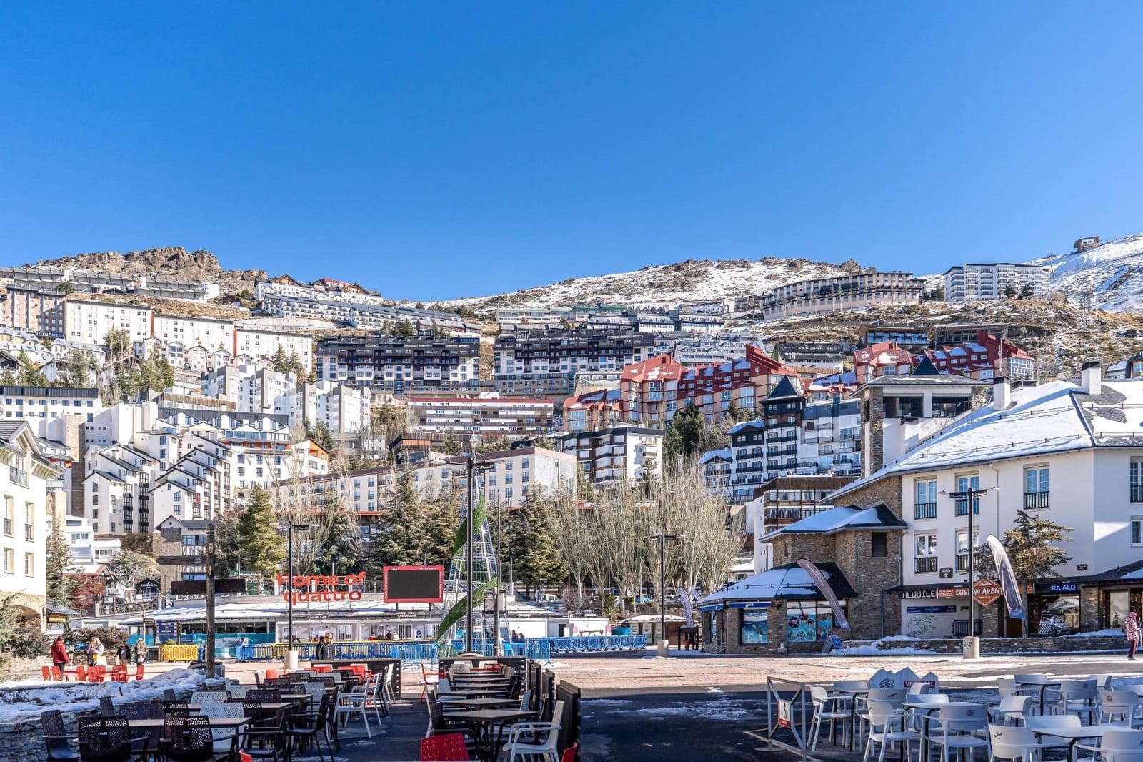 2 bedroom Apartment for sale in Sierra Nevada - € 185,000 (Ref: 9849299)