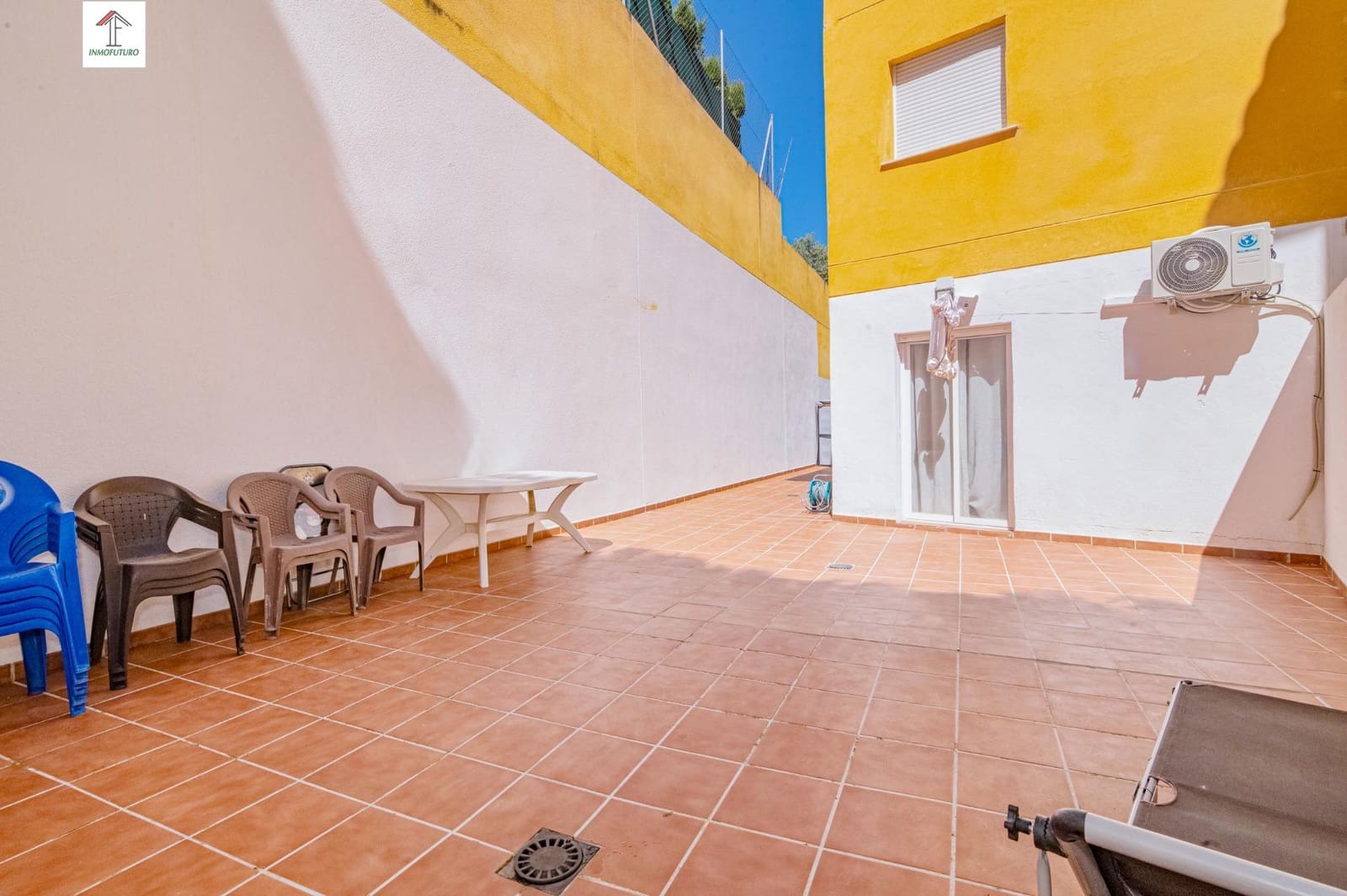 2 bedroom Apartment for sale in La Zubia with garage - € 195,000 (Ref: 9860051)