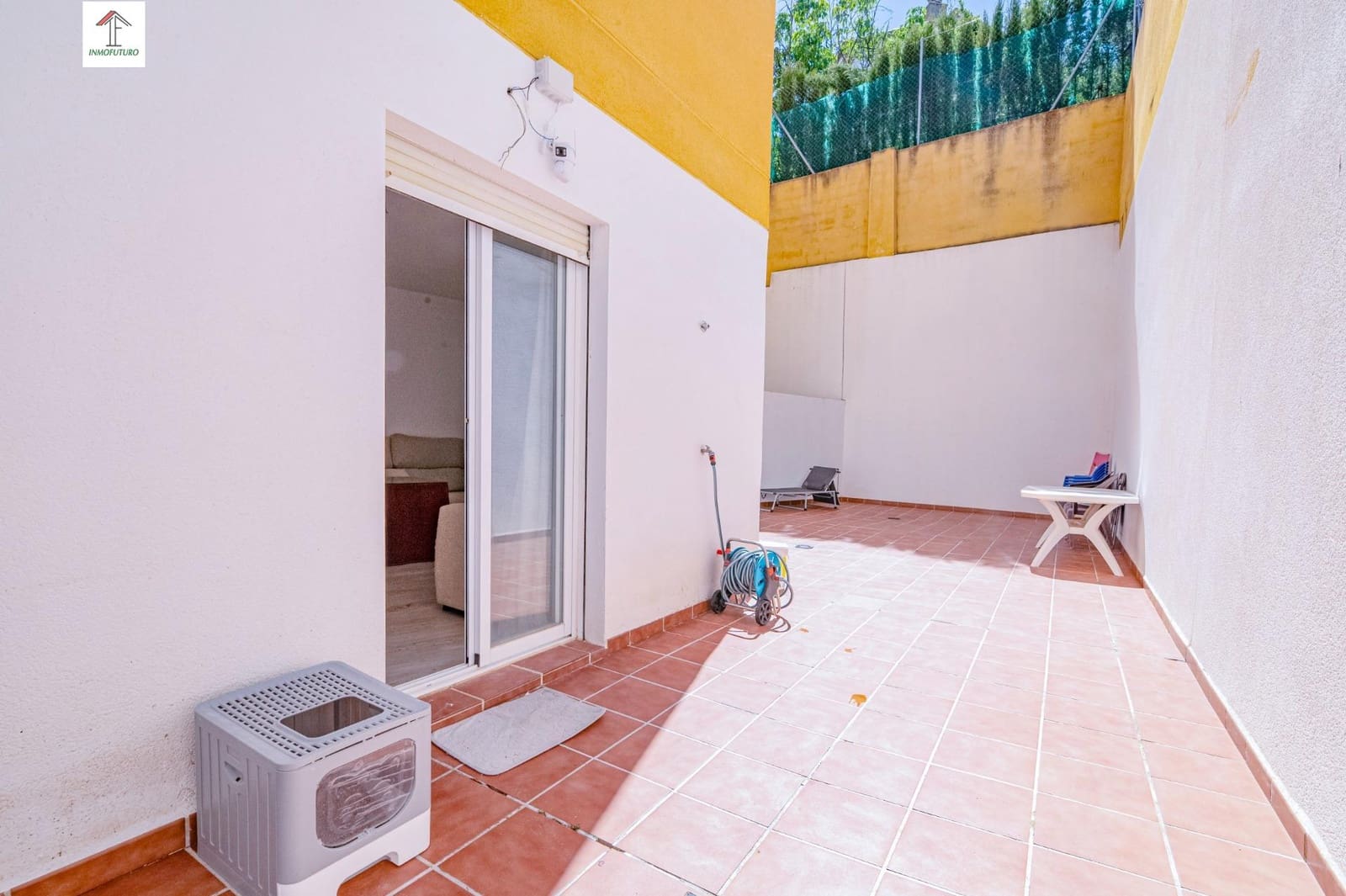 2 bedroom Apartment for sale in La Zubia with garage - € 195,000 (Ref: 9860051)
