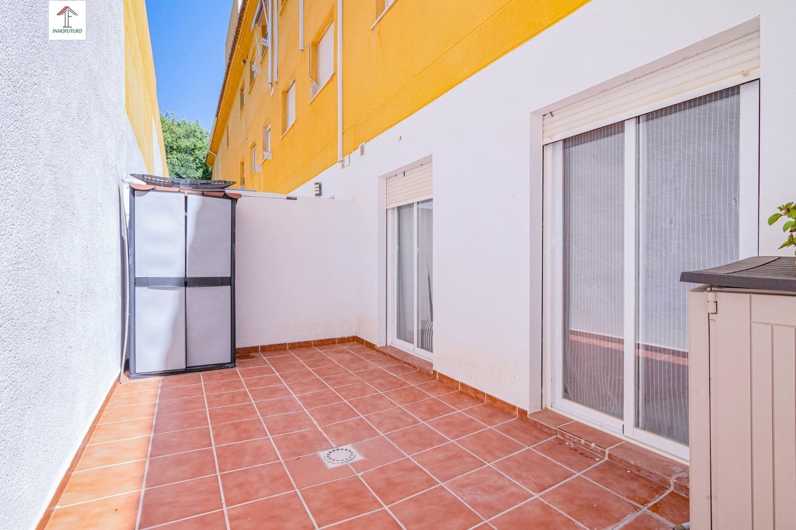 2 bedroom Apartment for sale in La Zubia with garage - € 195,000 (Ref: 9860051)